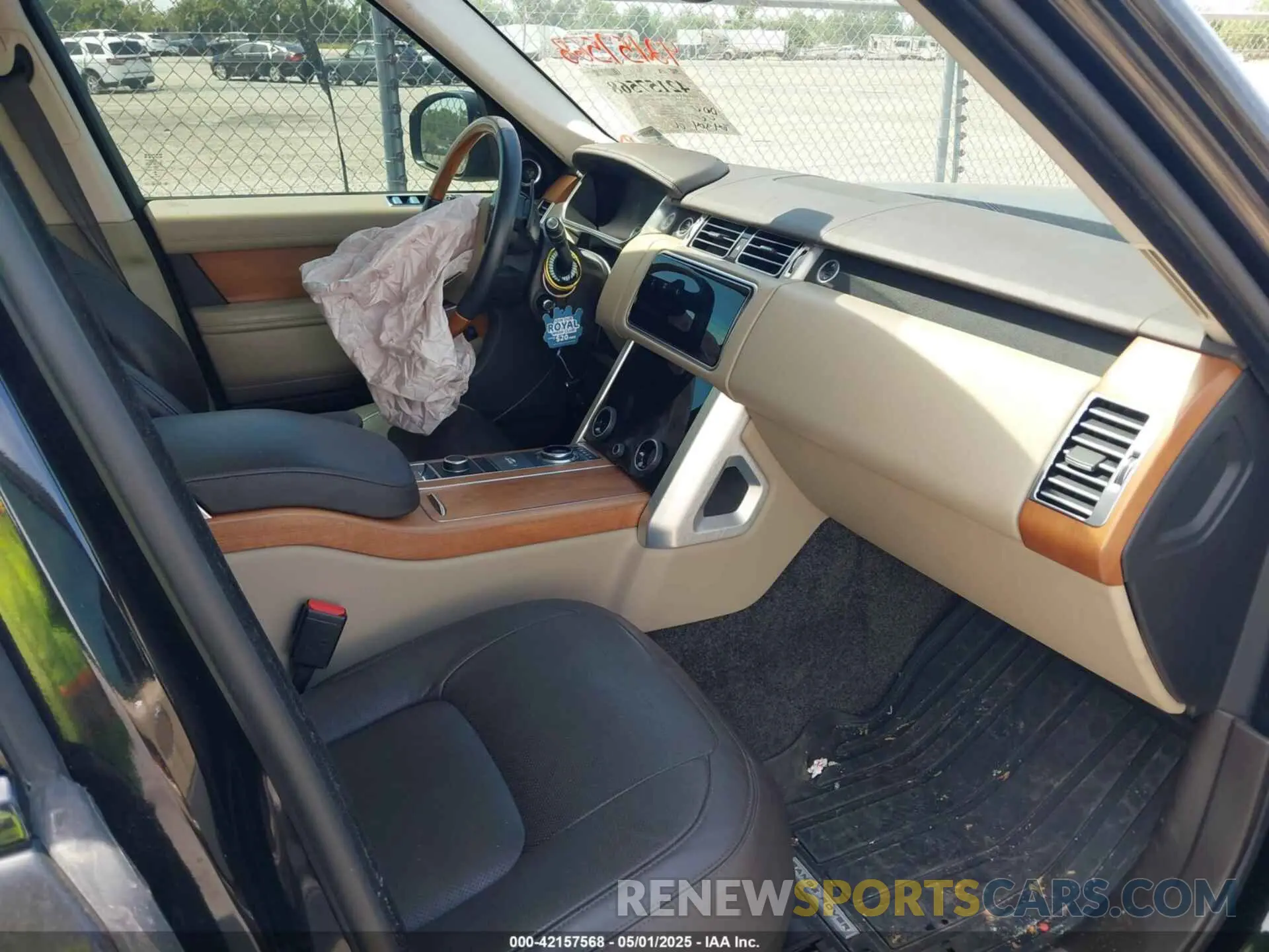 5 Photograph of a damaged car SALGS2SV6KA555683 LAND ROVER RANGE ROVER 2019