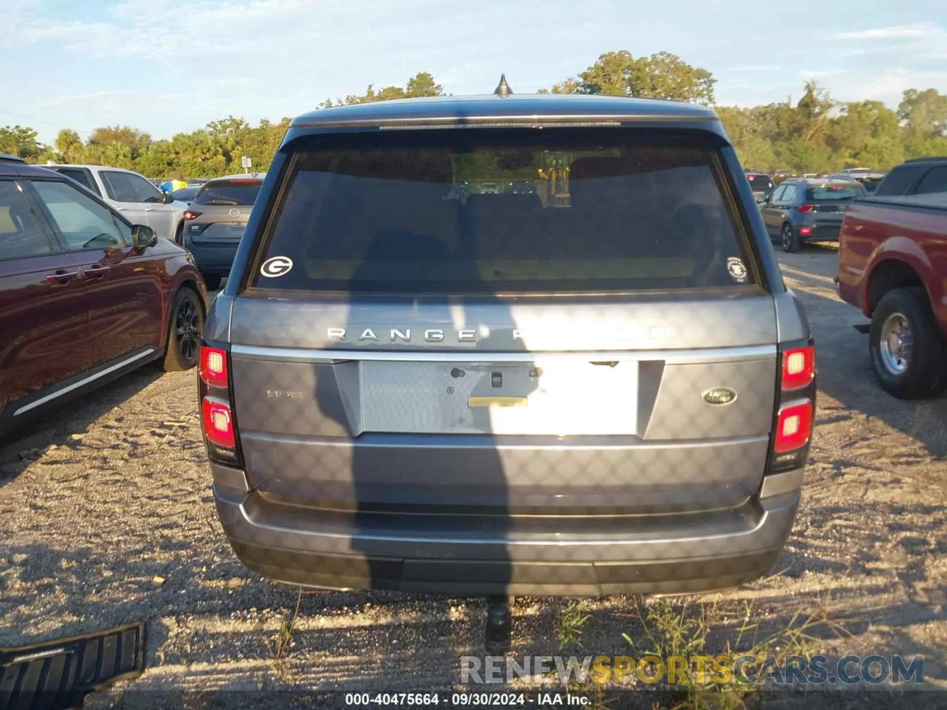 16 Photograph of a damaged car SALGS2SV9KA554320 LAND ROVER RANGE ROVER 2019