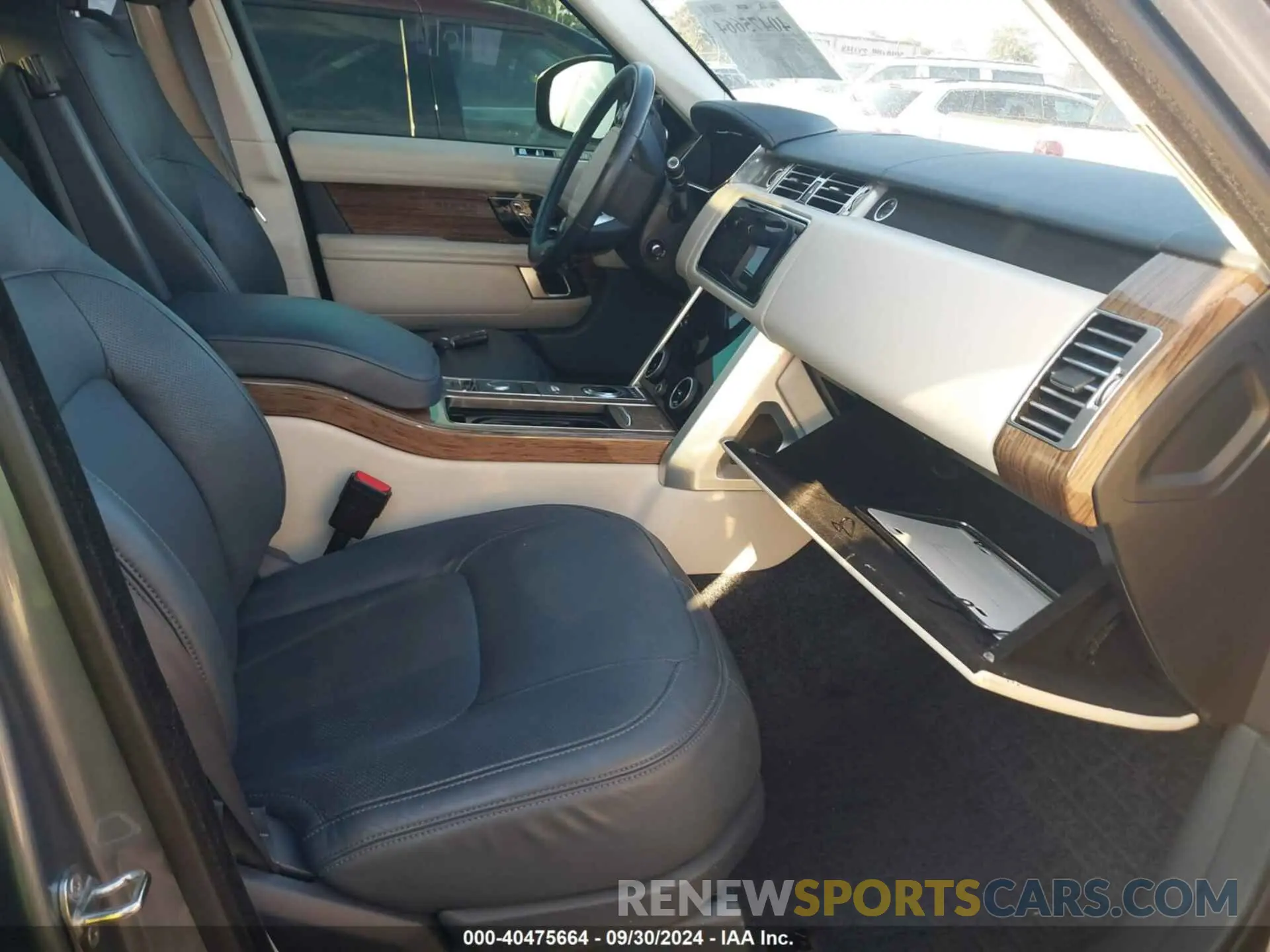 5 Photograph of a damaged car SALGS2SV9KA554320 LAND ROVER RANGE ROVER 2019