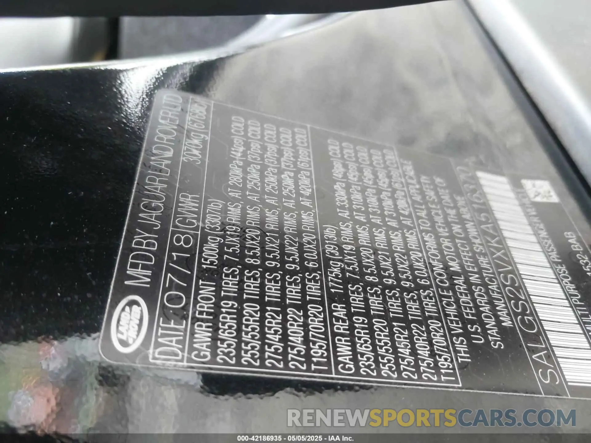 9 Photograph of a damaged car SALGS2SVXKA516370 LAND ROVER RANGE ROVER 2019