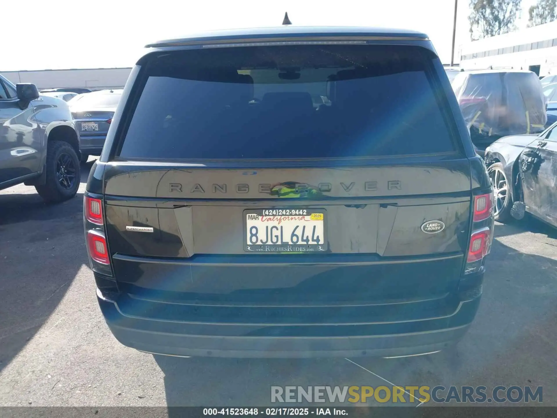 15 Photograph of a damaged car SALGS5RE7KA547860 LAND ROVER RANGE ROVER 2019