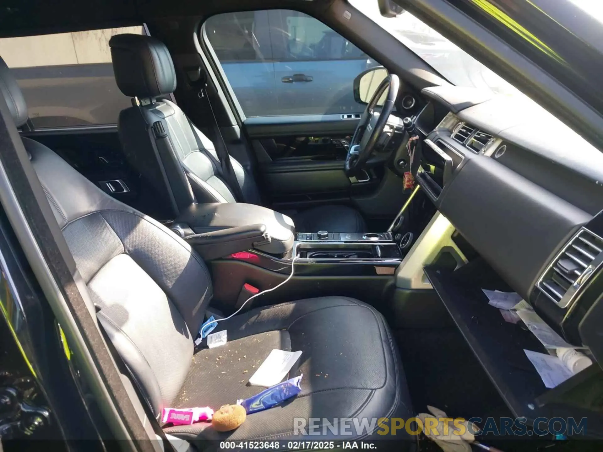 5 Photograph of a damaged car SALGS5RE7KA547860 LAND ROVER RANGE ROVER 2019