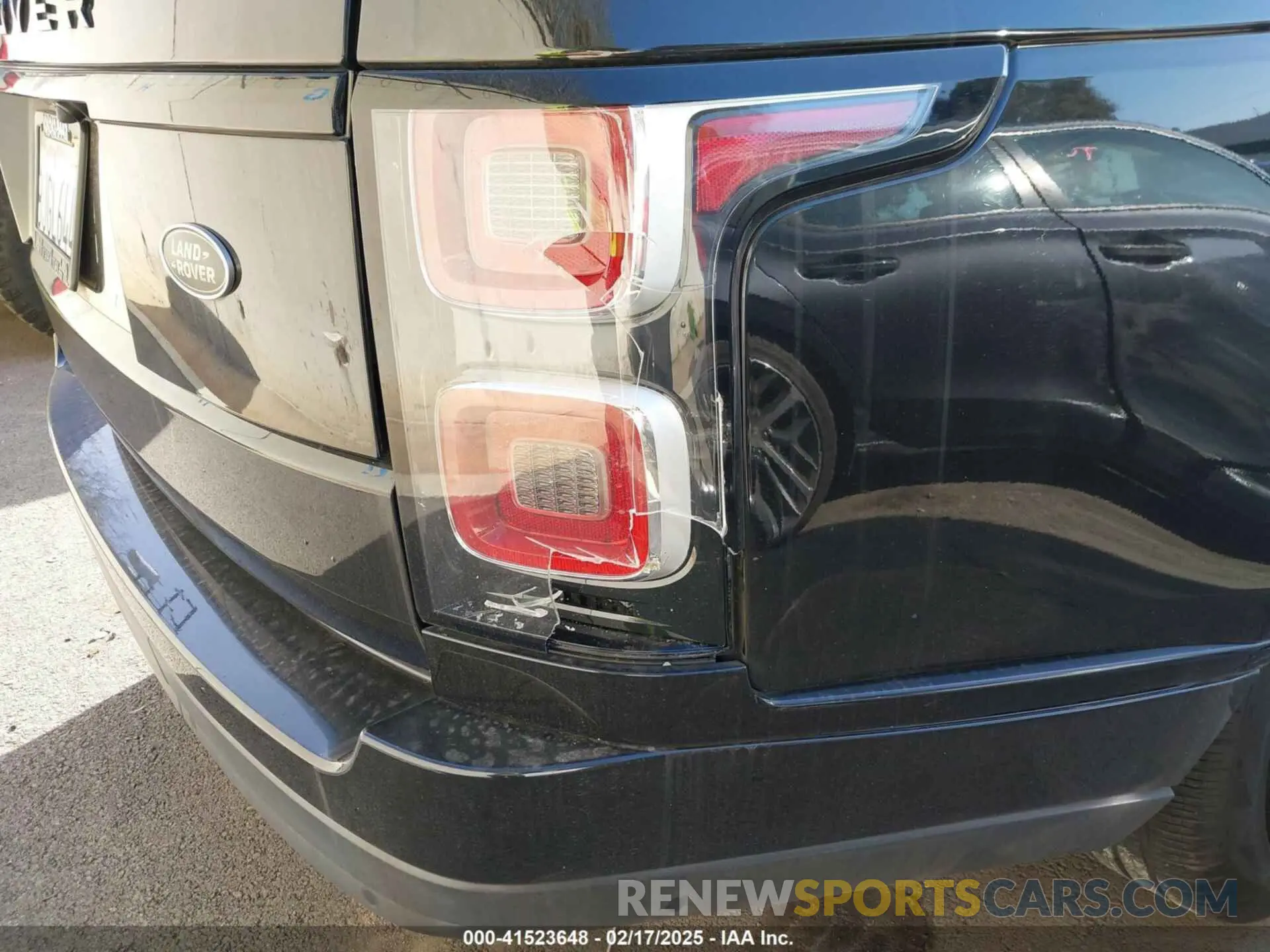 6 Photograph of a damaged car SALGS5RE7KA547860 LAND ROVER RANGE ROVER 2019