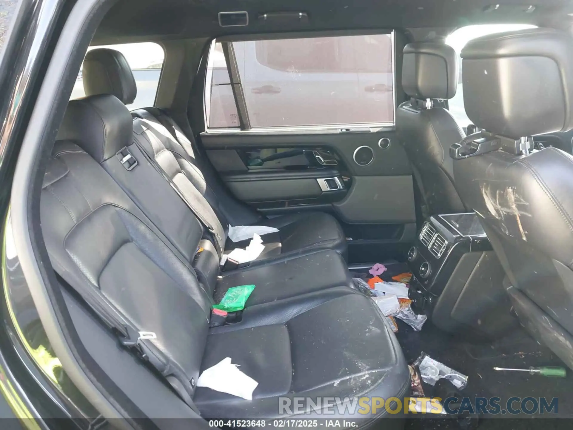 8 Photograph of a damaged car SALGS5RE7KA547860 LAND ROVER RANGE ROVER 2019