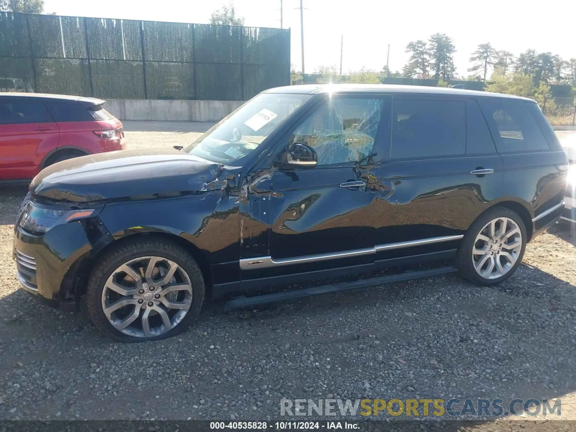 14 Photograph of a damaged car SALGV5RE7KA546795 LAND ROVER RANGE ROVER 2019