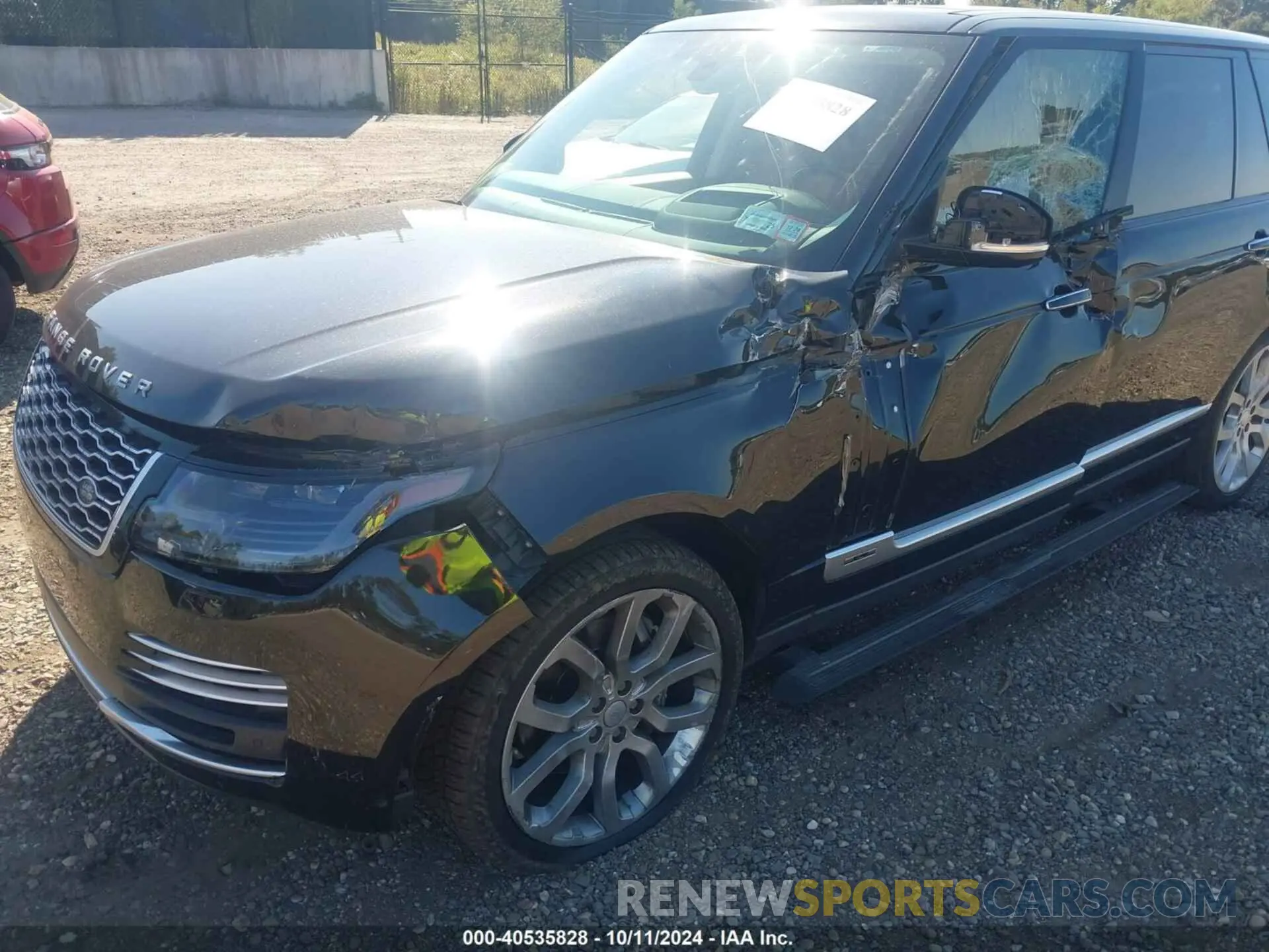 6 Photograph of a damaged car SALGV5RE7KA546795 LAND ROVER RANGE ROVER 2019
