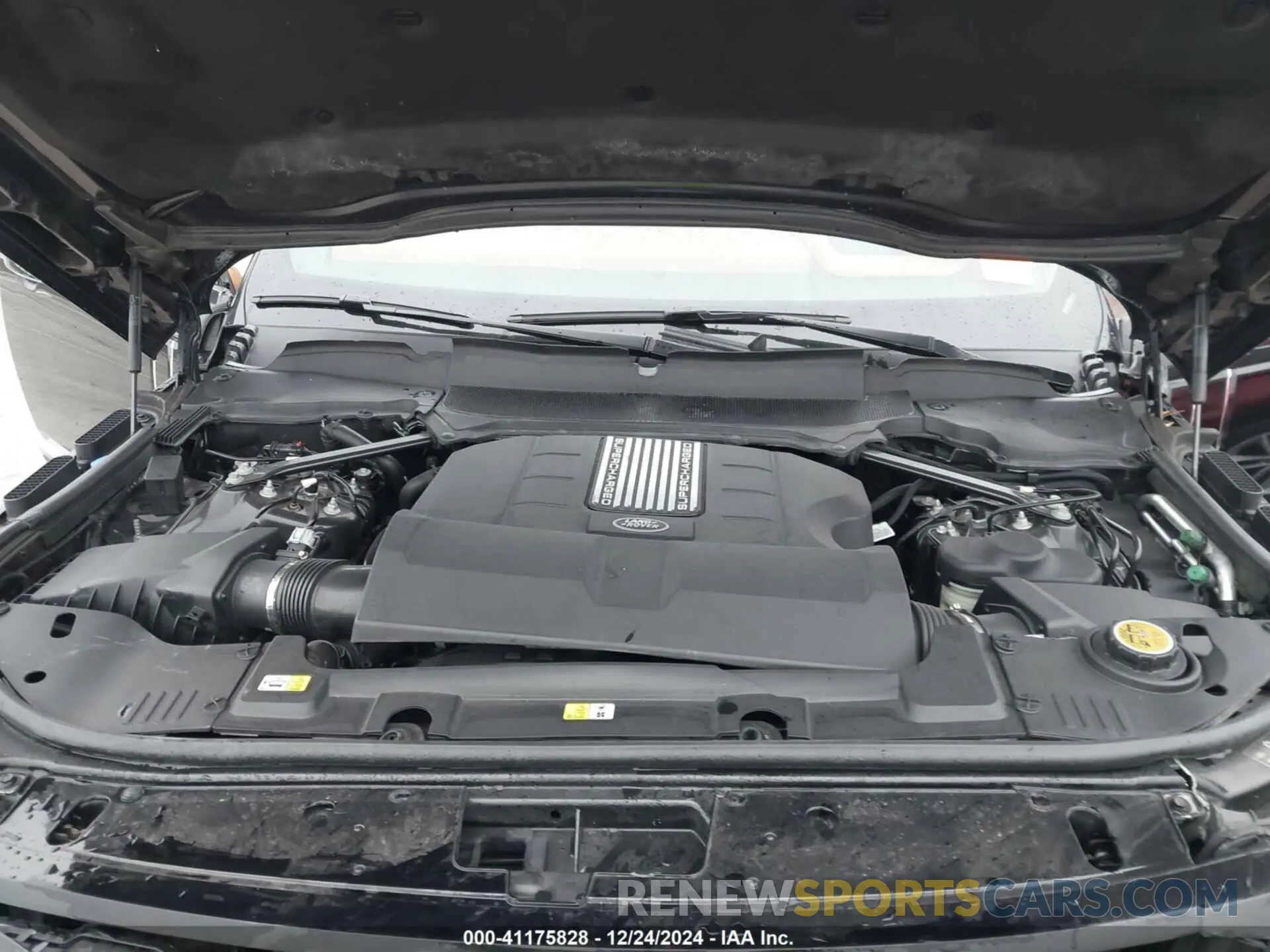 10 Photograph of a damaged car SALGW5SE0KA544250 LAND ROVER RANGE ROVER 2019