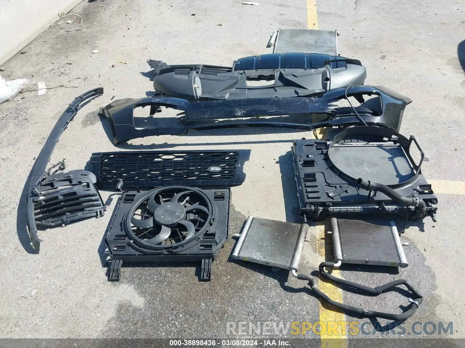 12 Photograph of a damaged car SALGR2SU4LA572924 LAND ROVER RANGE ROVER 2020
