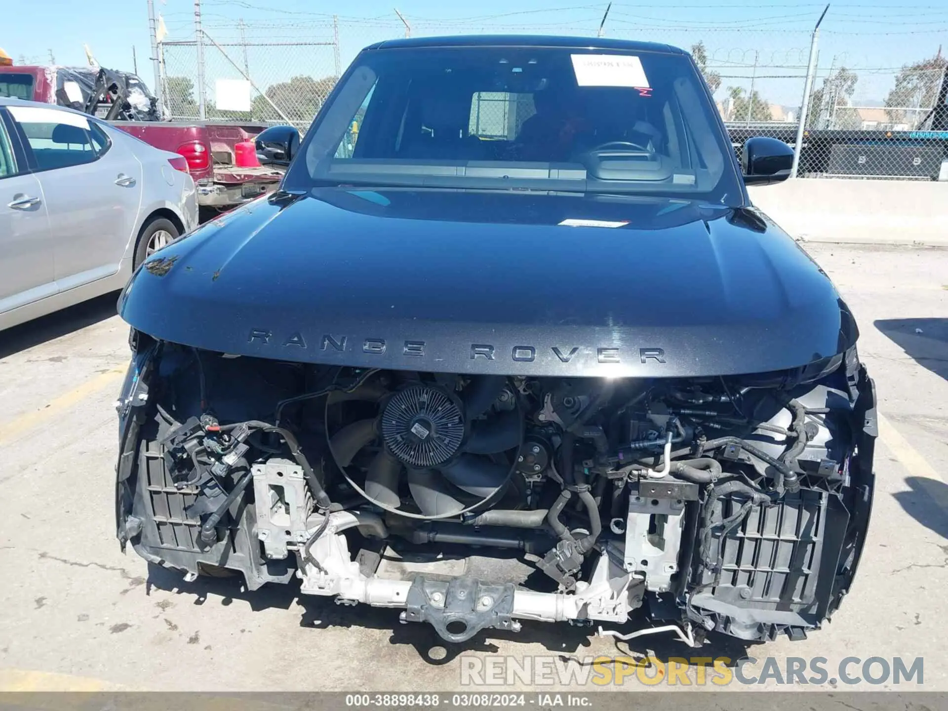 13 Photograph of a damaged car SALGR2SU4LA572924 LAND ROVER RANGE ROVER 2020