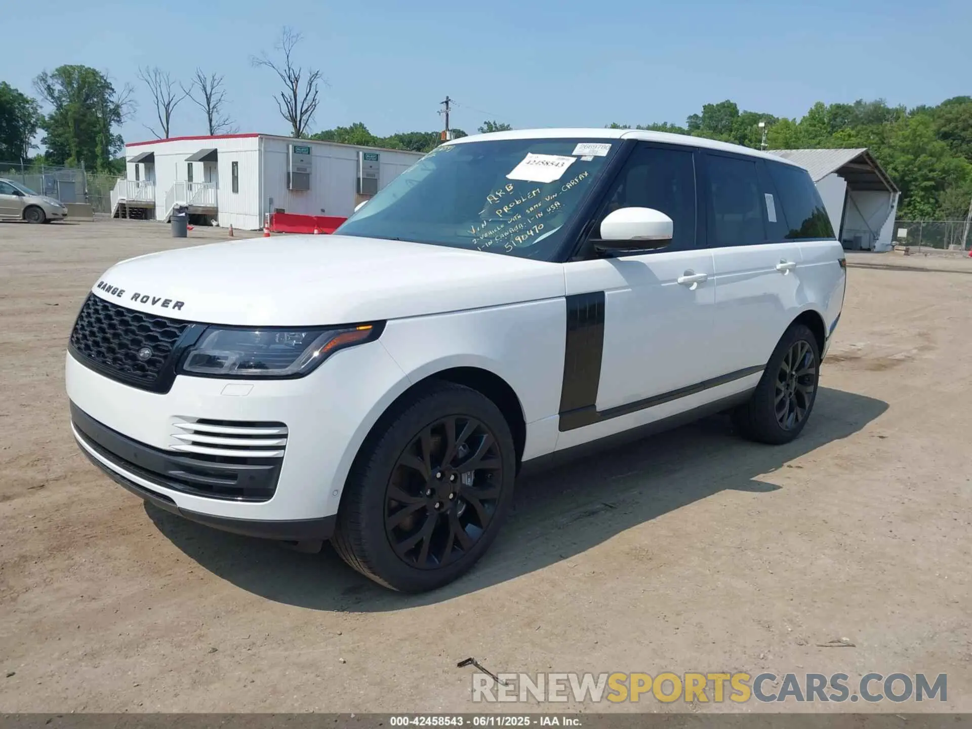 2 Photograph of a damaged car SALGS2RU3LA590695 LAND ROVER RANGE ROVER 2020