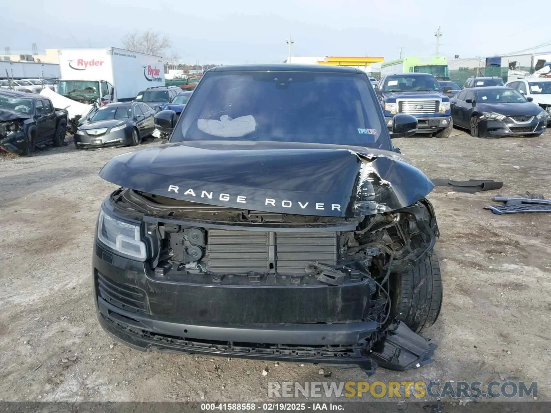 13 Photograph of a damaged car SALGS2RU8LA581250 LAND ROVER RANGE ROVER 2020