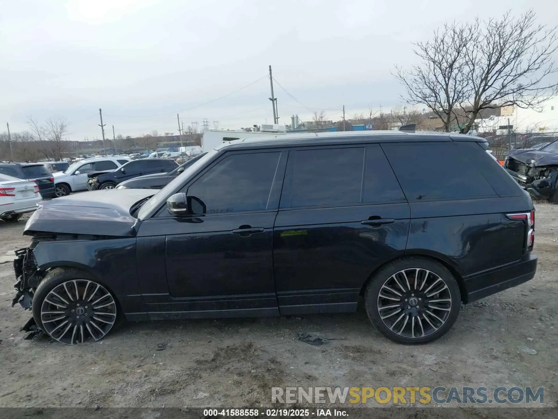 15 Photograph of a damaged car SALGS2RU8LA581250 LAND ROVER RANGE ROVER 2020