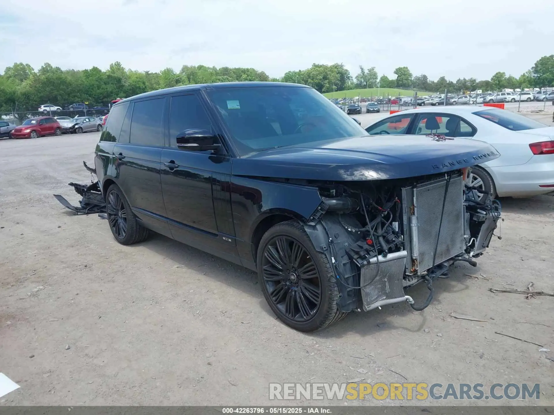 1 Photograph of a damaged car SALGS5SE1LA598279 LAND ROVER RANGE ROVER 2020