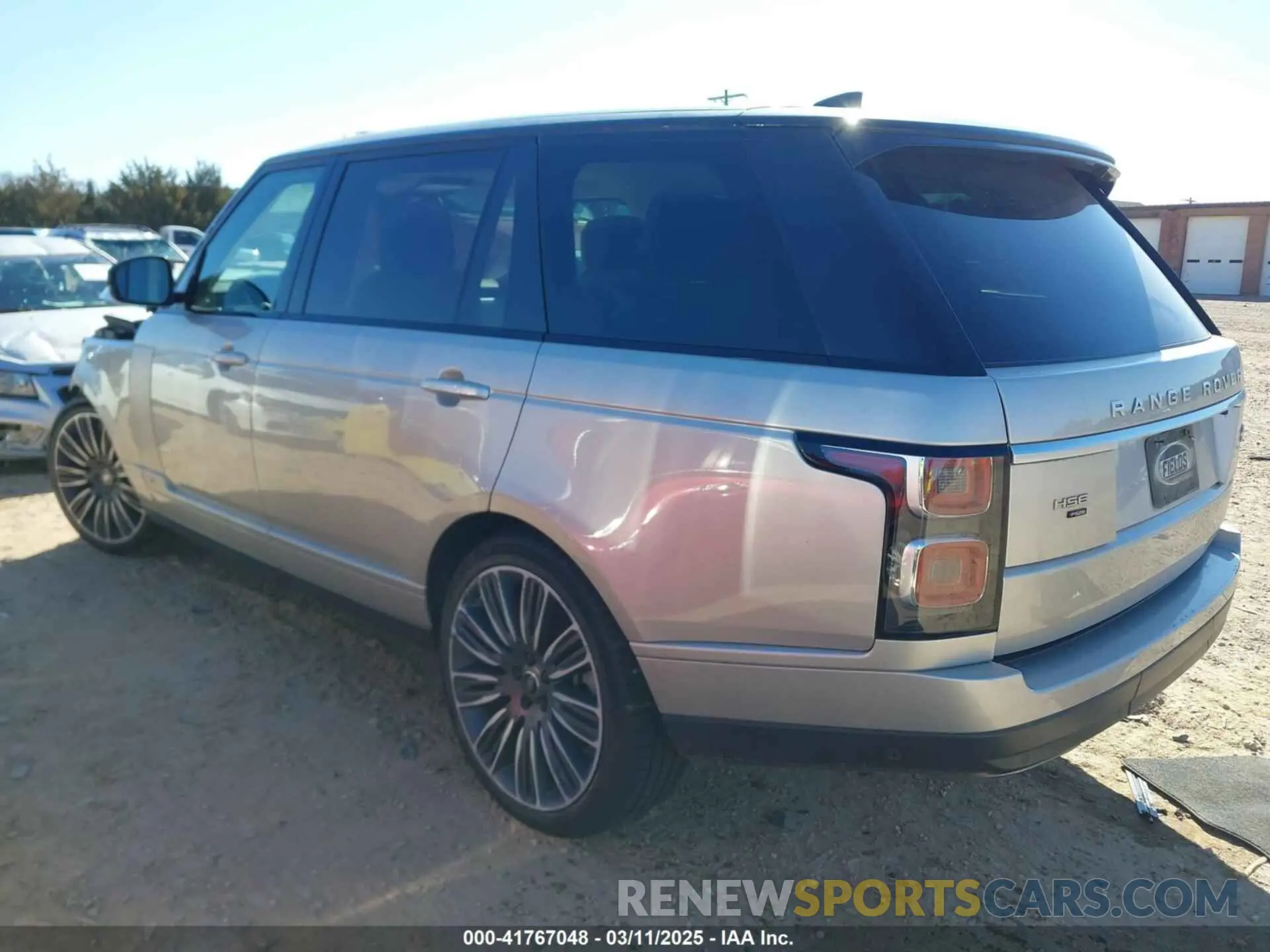 3 Photograph of a damaged car SALGS5SE4LA590564 LAND ROVER RANGE ROVER 2020