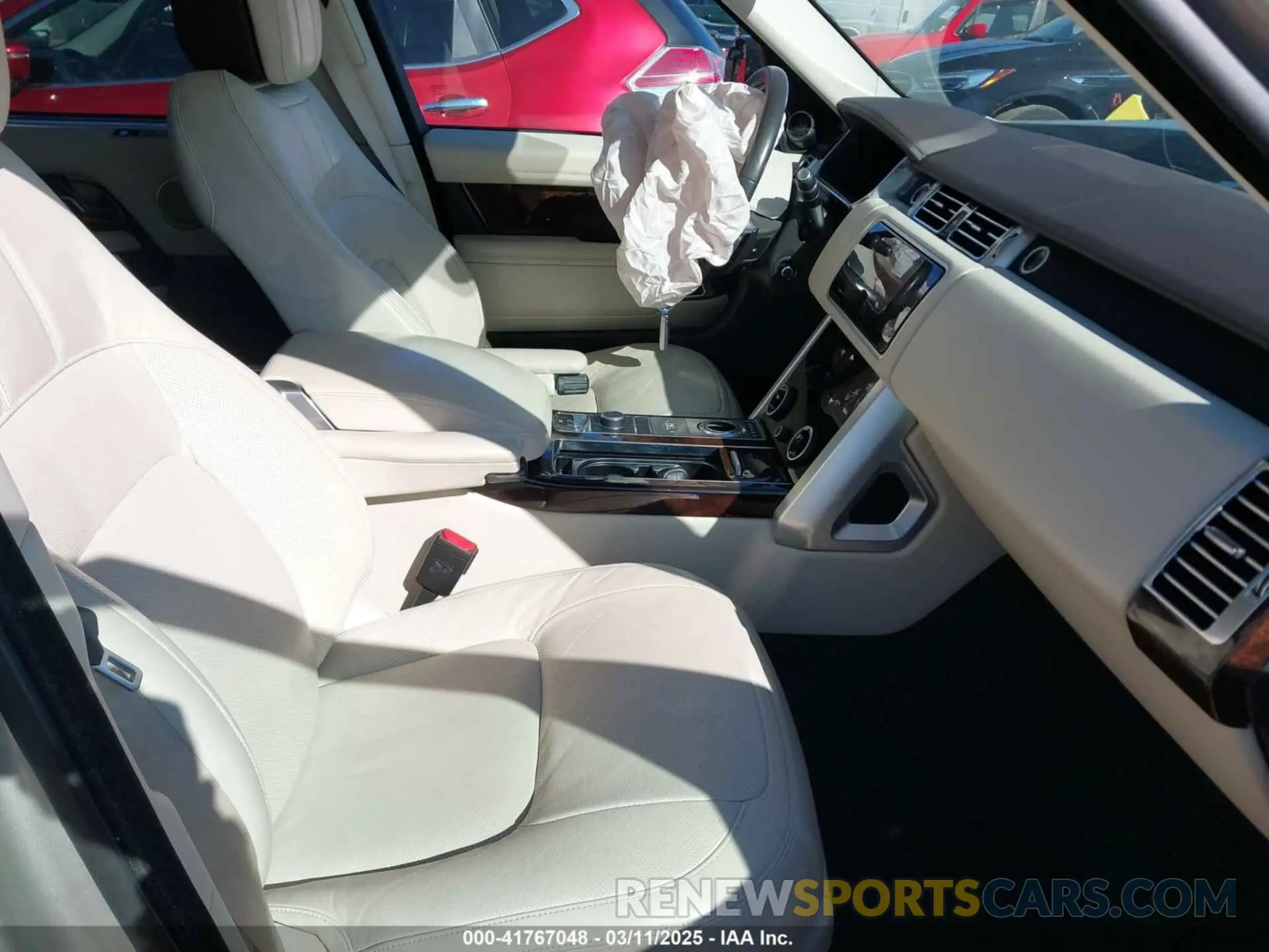 5 Photograph of a damaged car SALGS5SE4LA590564 LAND ROVER RANGE ROVER 2020