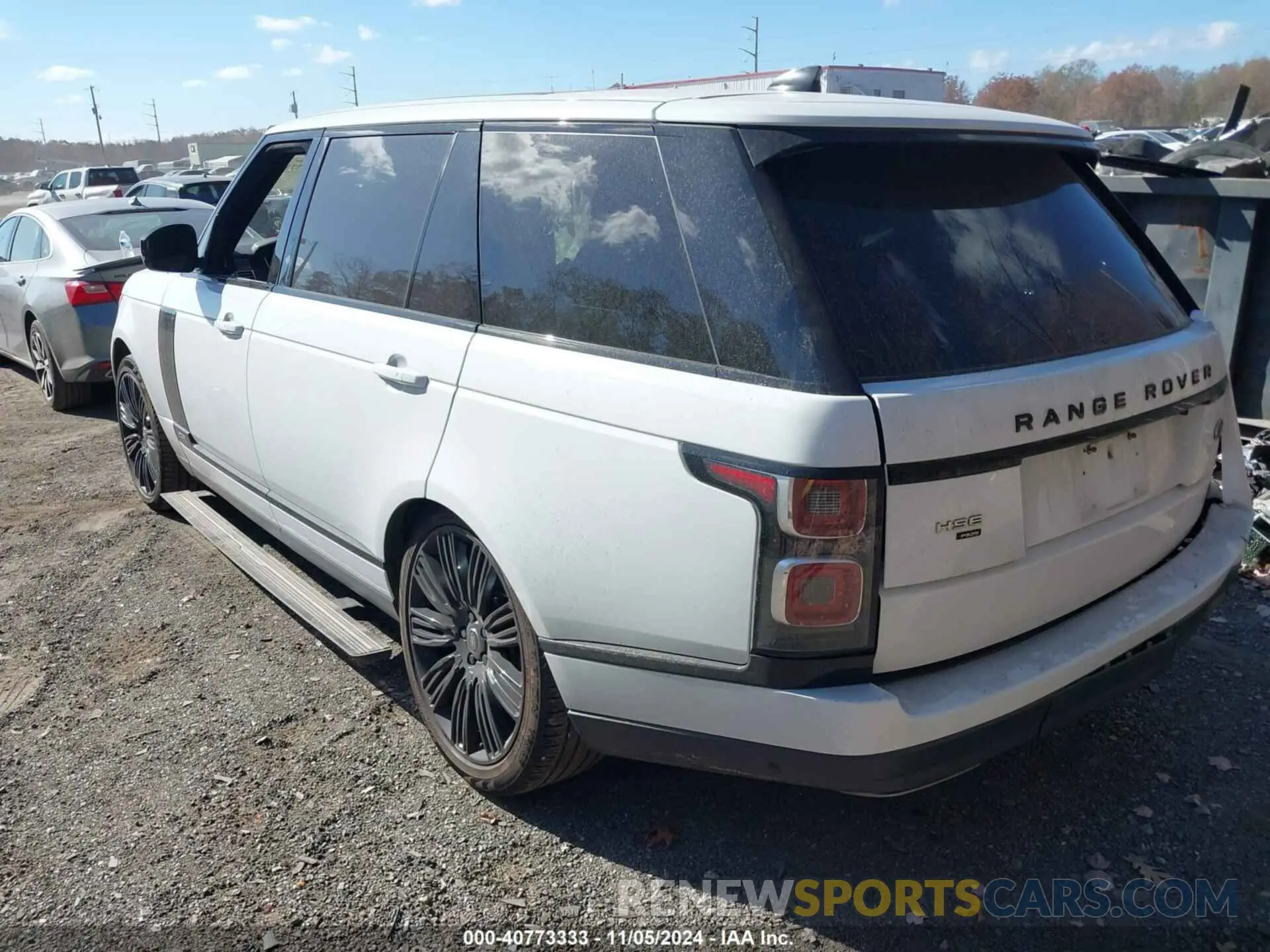 3 Photograph of a damaged car SALGS5SE7LA571328 LAND ROVER RANGE ROVER 2020
