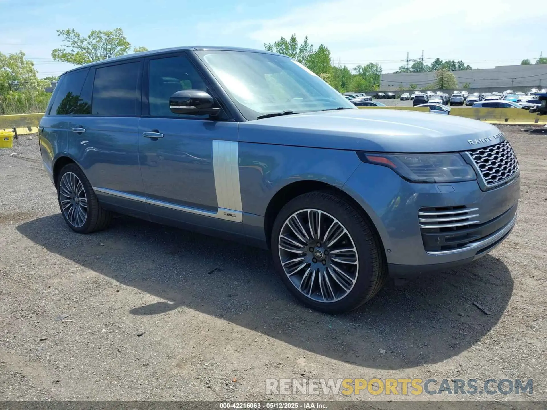 1 Photograph of a damaged car SALGV5SE3LA400728 LAND ROVER RANGE ROVER 2020