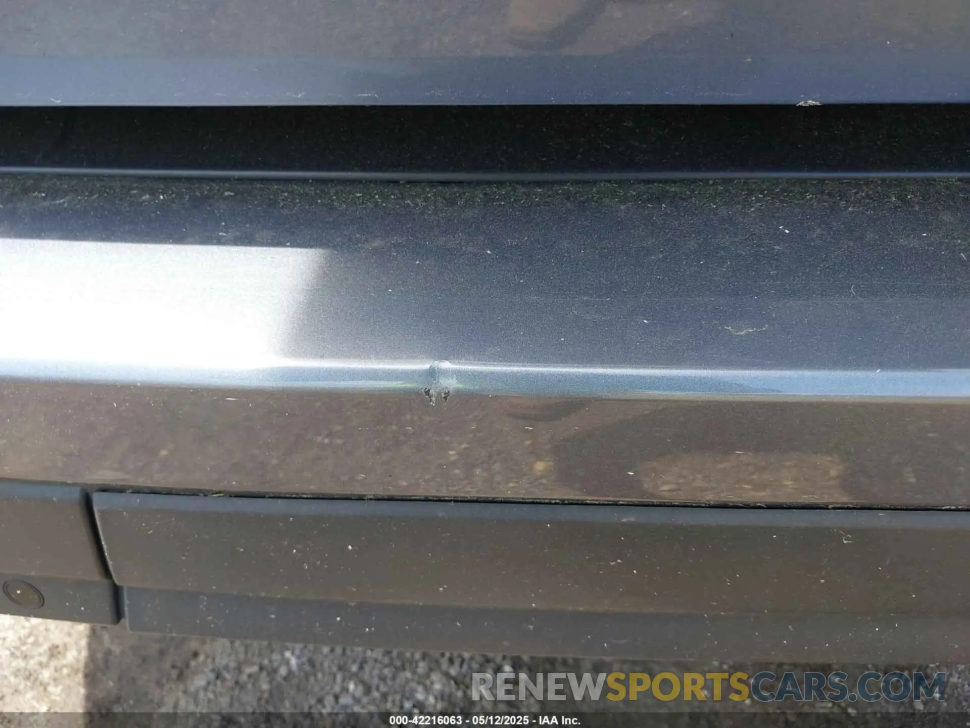 6 Photograph of a damaged car SALGV5SE3LA400728 LAND ROVER RANGE ROVER 2020