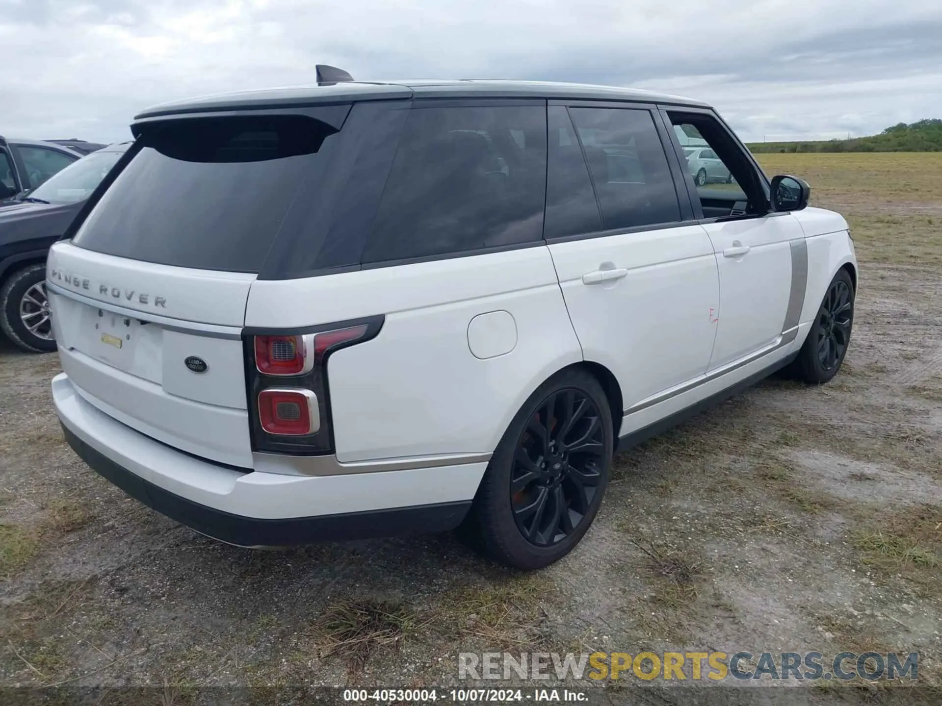 4 Photograph of a damaged car SALGS2RU0MA446717 LAND ROVER RANGE ROVER 2021