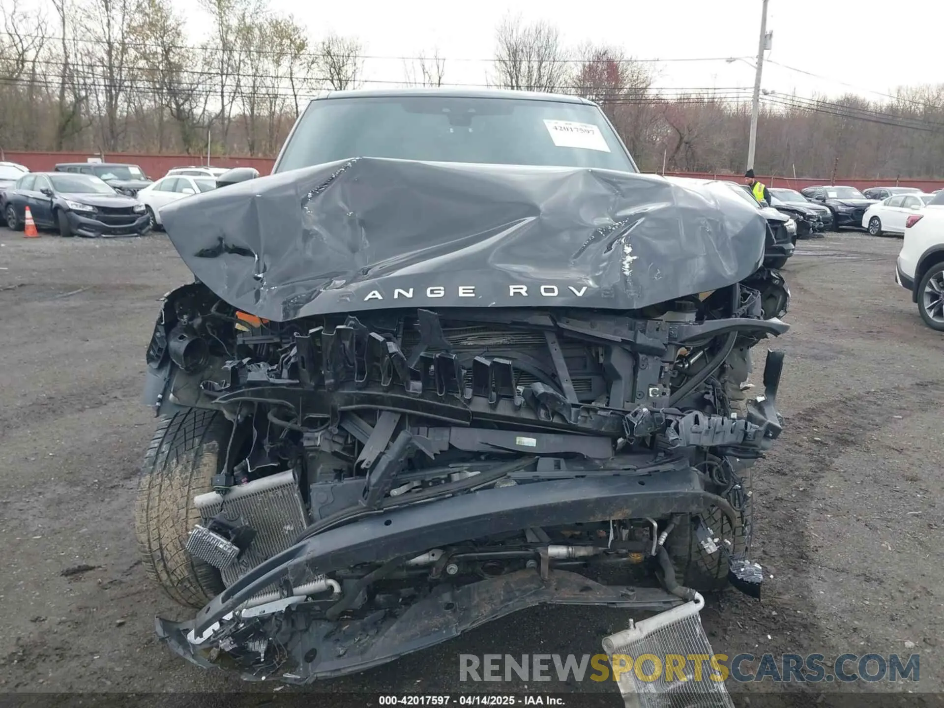 17 Photograph of a damaged car SALGS2RU3MA422587 LAND ROVER RANGE ROVER 2021