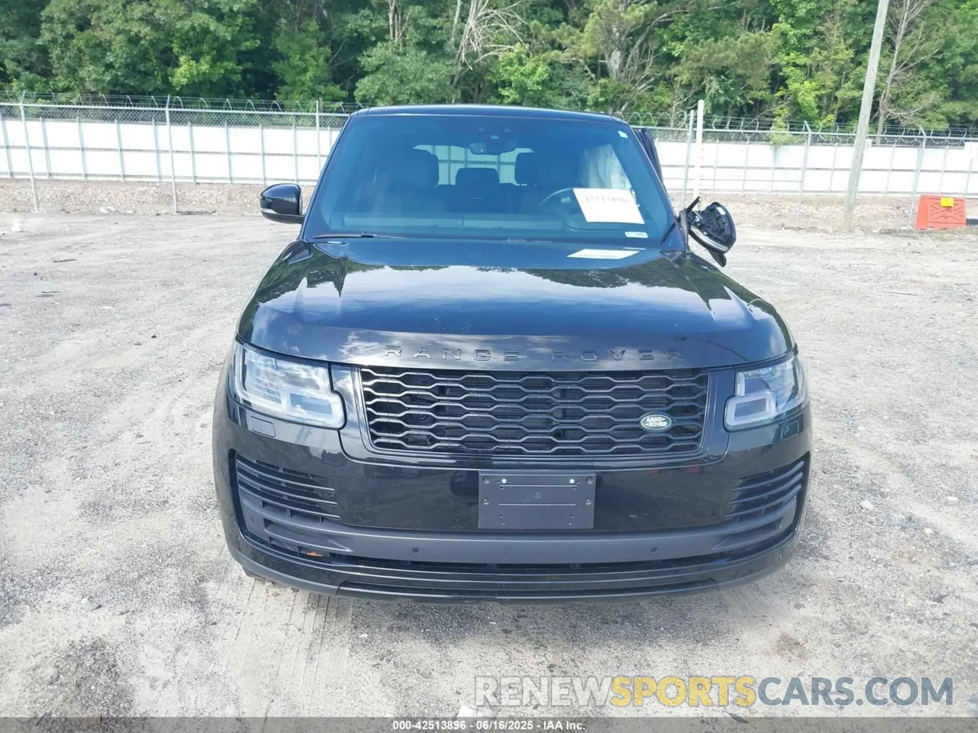 12 Photograph of a damaged car SALGS2RU8MA435190 LAND ROVER RANGE ROVER 2021