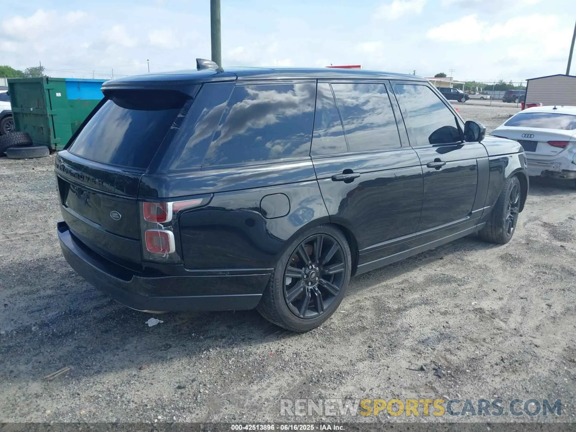 4 Photograph of a damaged car SALGS2RU8MA435190 LAND ROVER RANGE ROVER 2021