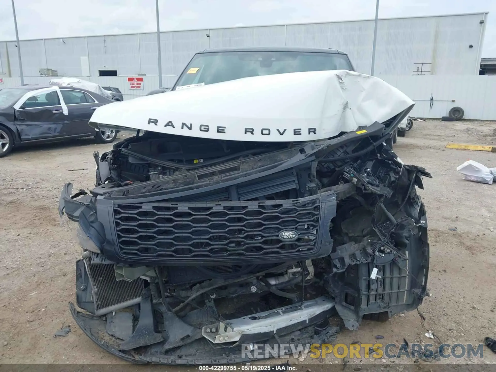 13 Photograph of a damaged car SALGS2RU9MA444674 LAND ROVER RANGE ROVER 2021