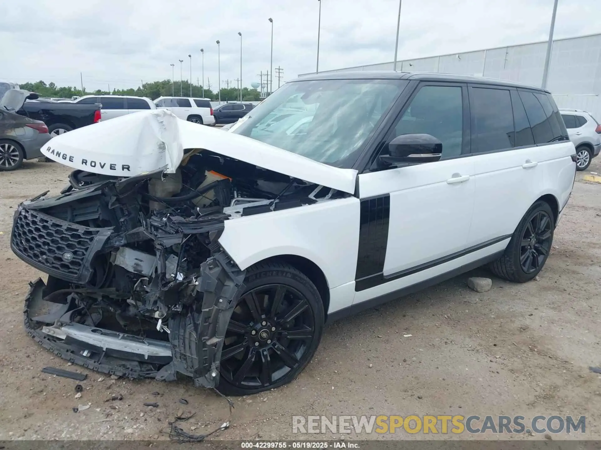 2 Photograph of a damaged car SALGS2RU9MA444674 LAND ROVER RANGE ROVER 2021