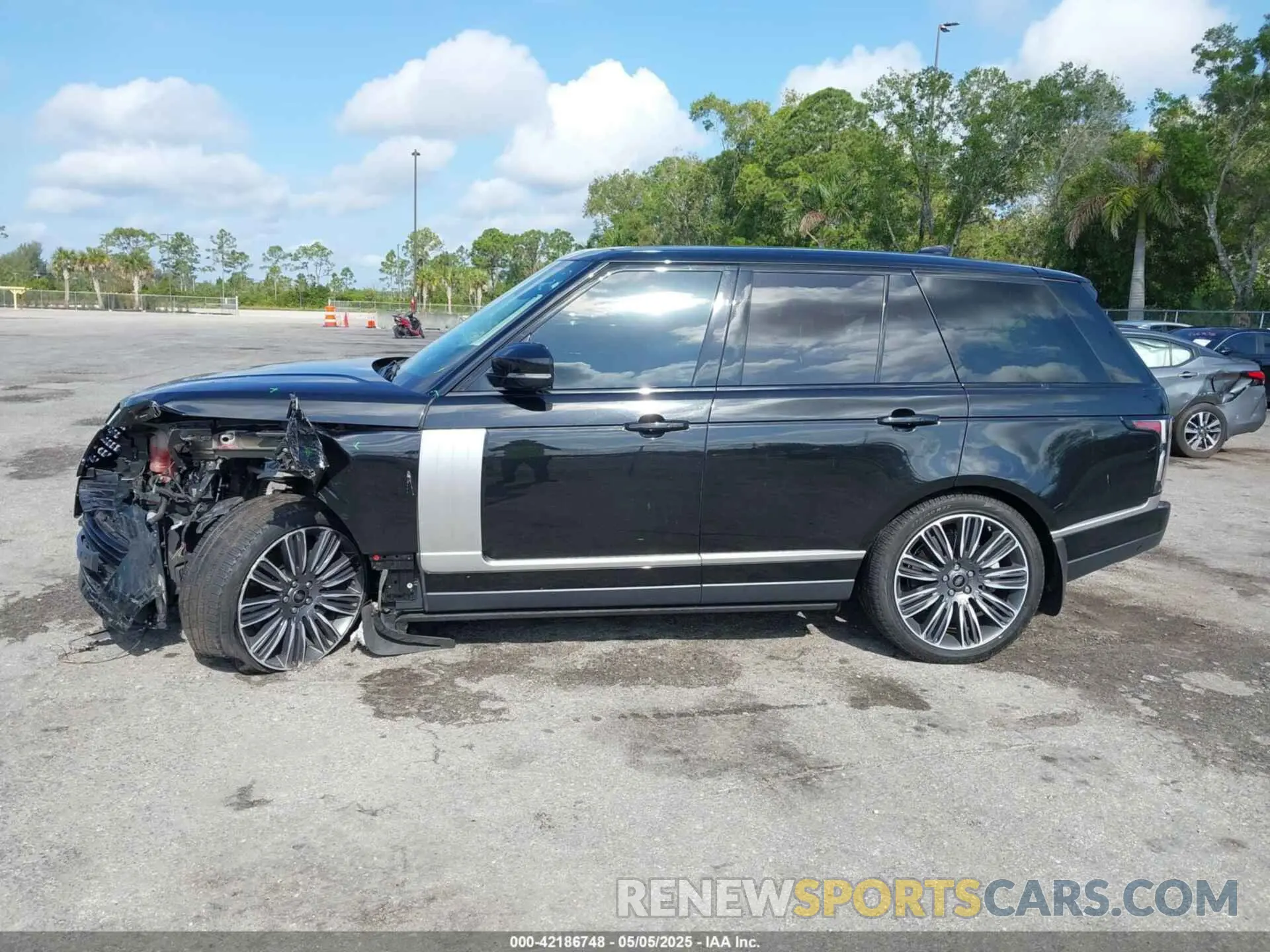 15 Photograph of a damaged car SALGS2SE0MA439172 LAND ROVER RANGE ROVER 2021