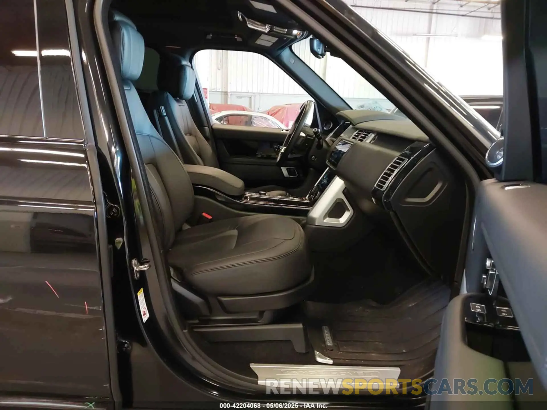 5 Photograph of a damaged car SALGS2SE8MA438691 LAND ROVER RANGE ROVER 2021