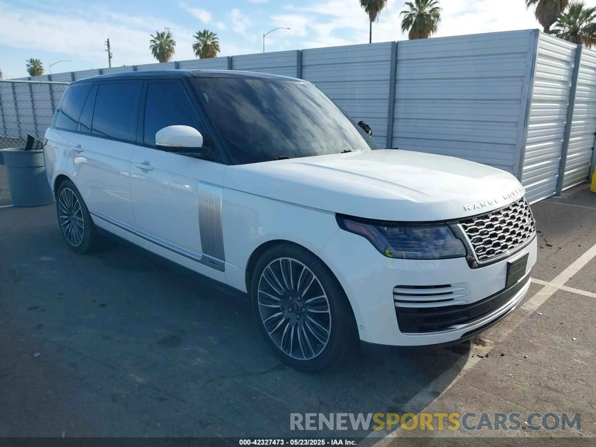 1 Photograph of a damaged car SALGS5SEXMA432828 LAND ROVER RANGE ROVER 2021