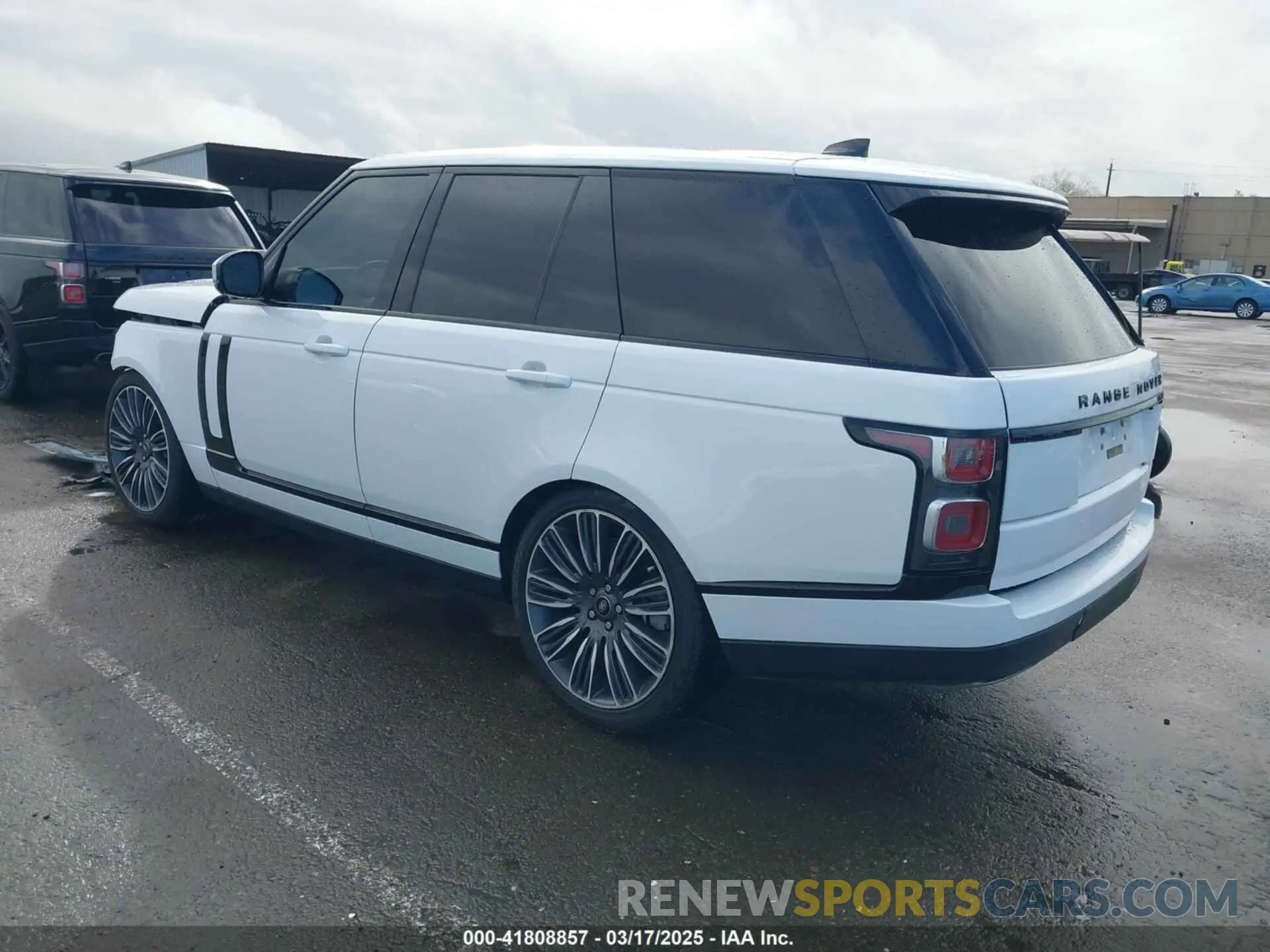 3 Photograph of a damaged car SALGS2RU0NA464488 LAND ROVER RANGE ROVER 2022