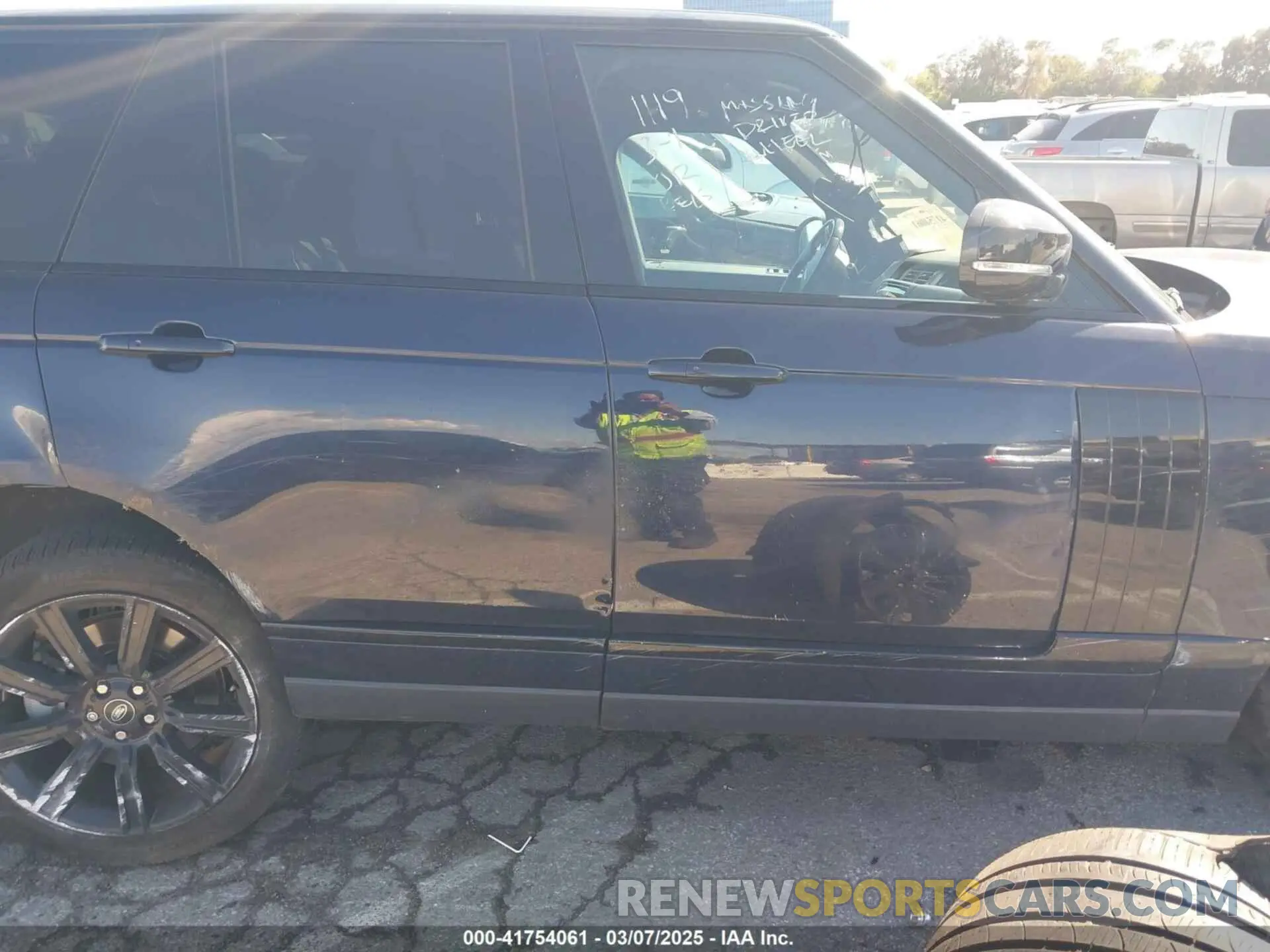 13 Photograph of a damaged car SALGS2RU8NA465517 LAND ROVER RANGE ROVER 2022