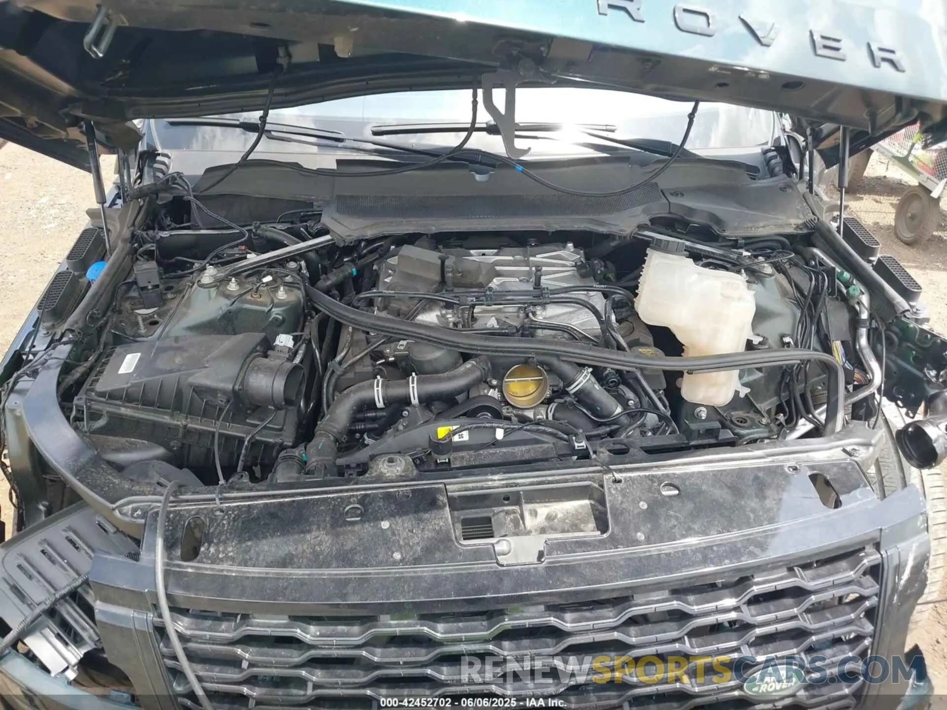 10 Photograph of a damaged car SALGS2SE1NA469668 LAND ROVER RANGE ROVER 2022