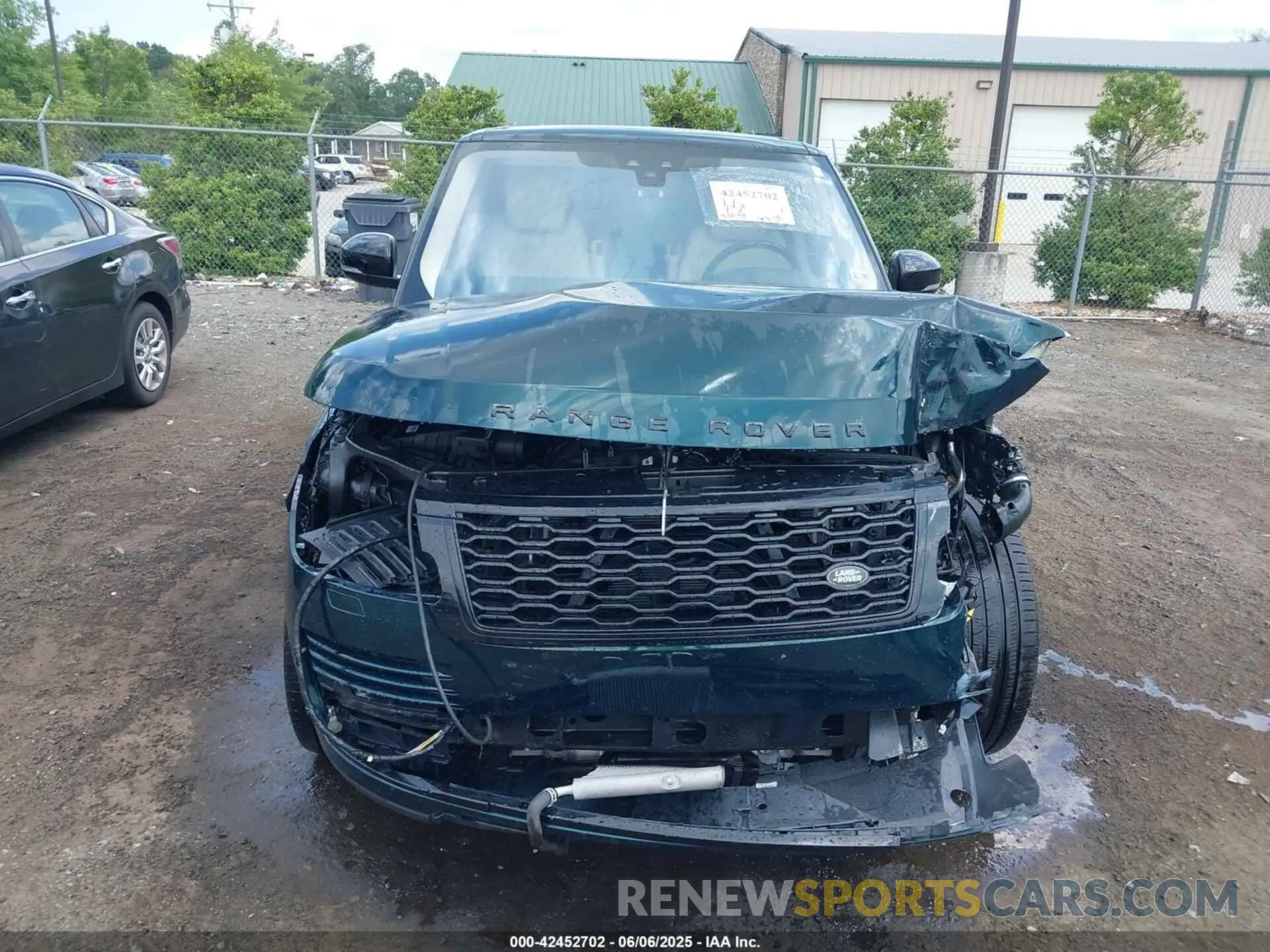 13 Photograph of a damaged car SALGS2SE1NA469668 LAND ROVER RANGE ROVER 2022