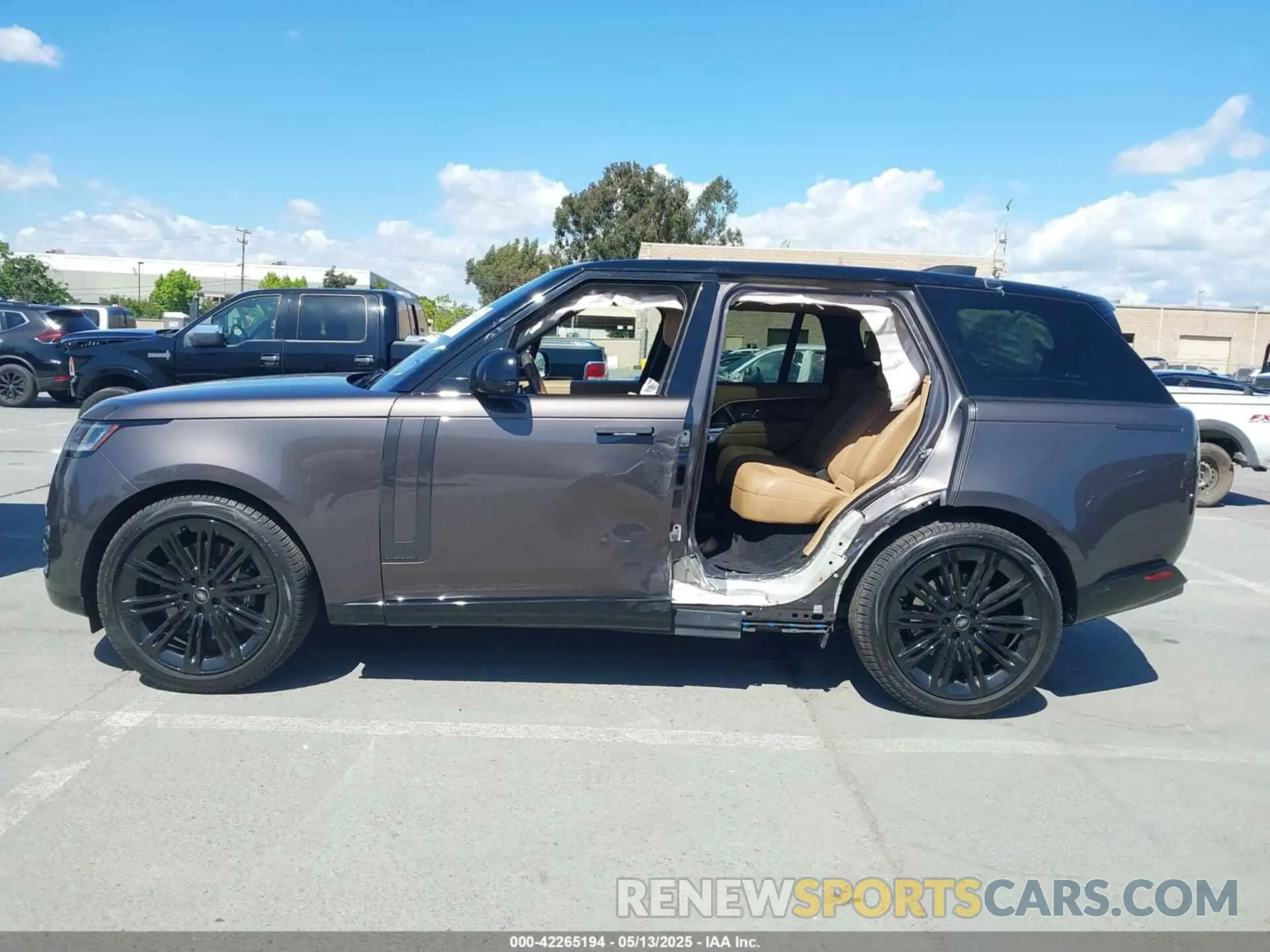 15 Photograph of a damaged car SALK19E78PA058614 LAND ROVER RANGE ROVER 2023
