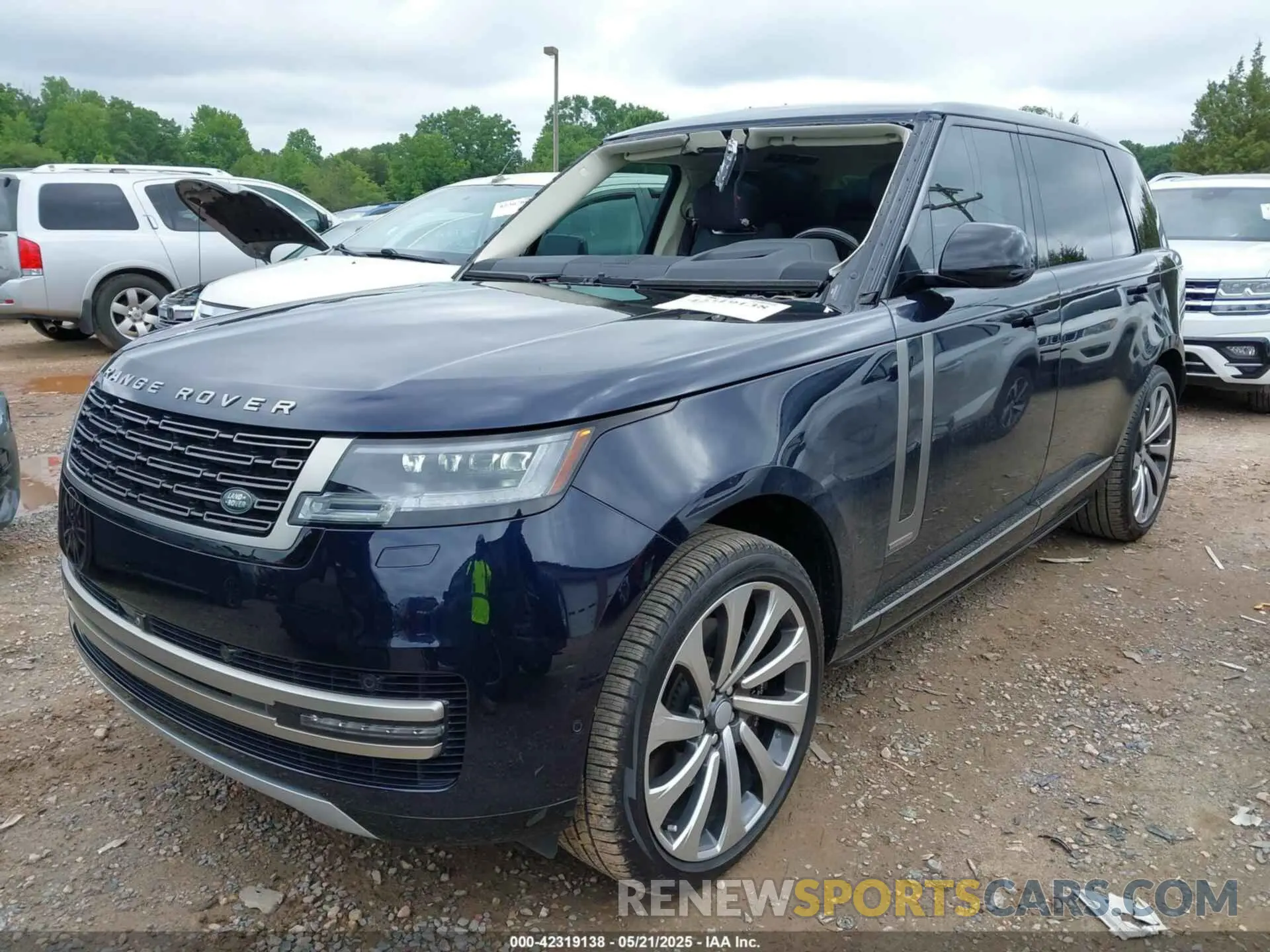 2 Photograph of a damaged car SALK1BE74PA021891 LAND ROVER RANGE ROVER 2023
