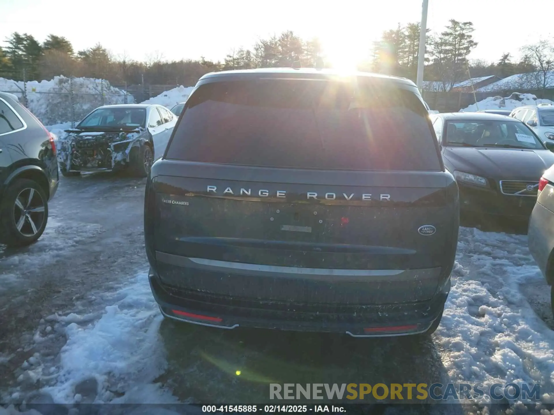 15 Photograph of a damaged car SALKP9F47PA029589 LAND ROVER RANGE ROVER 2023