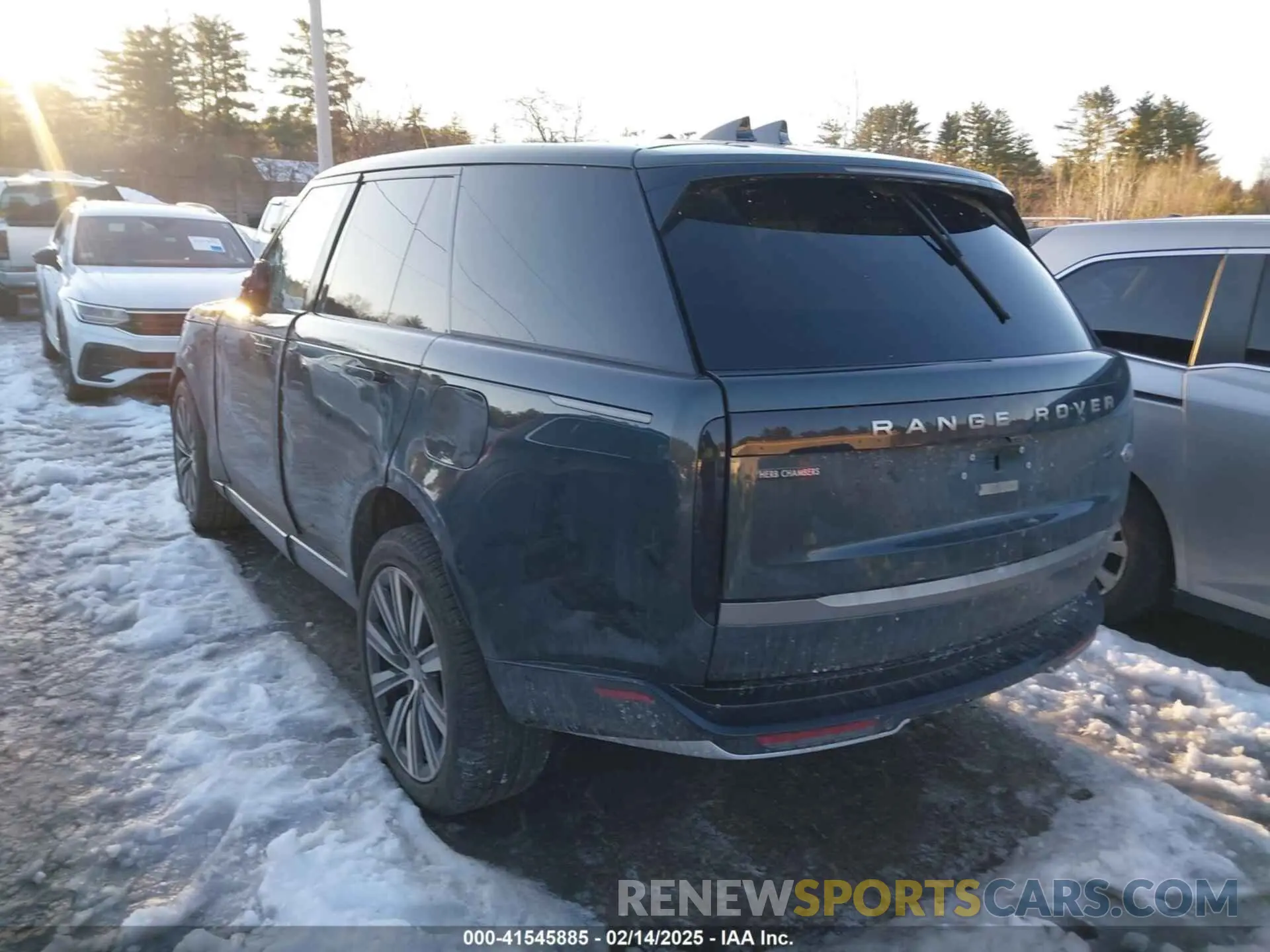 3 Photograph of a damaged car SALKP9F47PA029589 LAND ROVER RANGE ROVER 2023