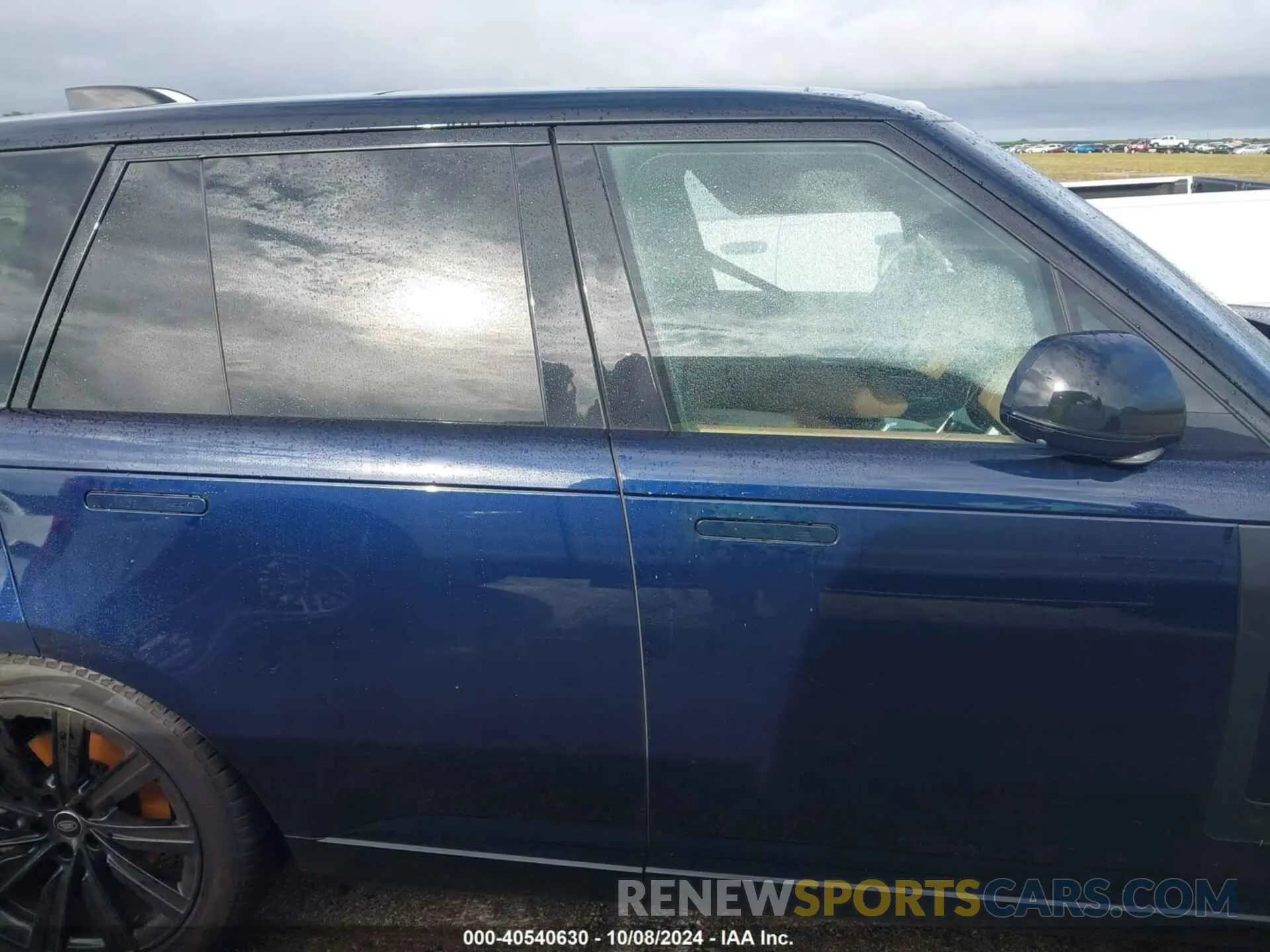 13 Photograph of a damaged car SALKP9FU2PA037048 LAND ROVER RANGE ROVER 2023