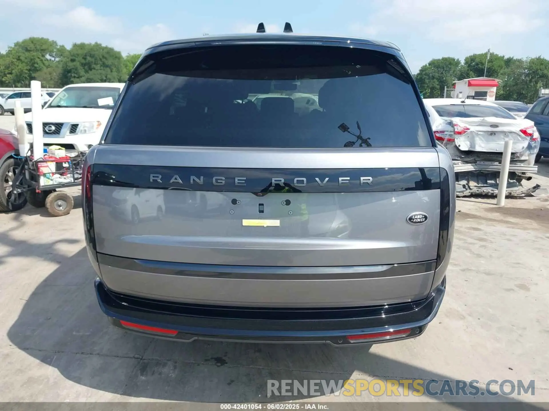 16 Photograph of a damaged car SALKP9FU7PA036168 LAND ROVER RANGE ROVER 2023