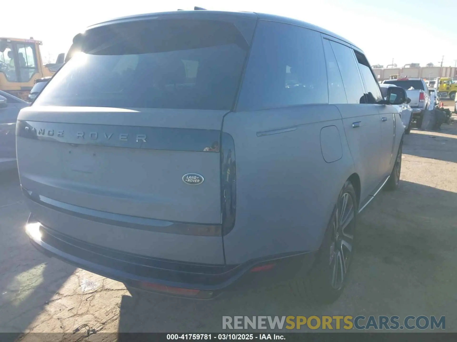 4 Photograph of a damaged car SALKP9FU9PA044756 LAND ROVER RANGE ROVER 2023