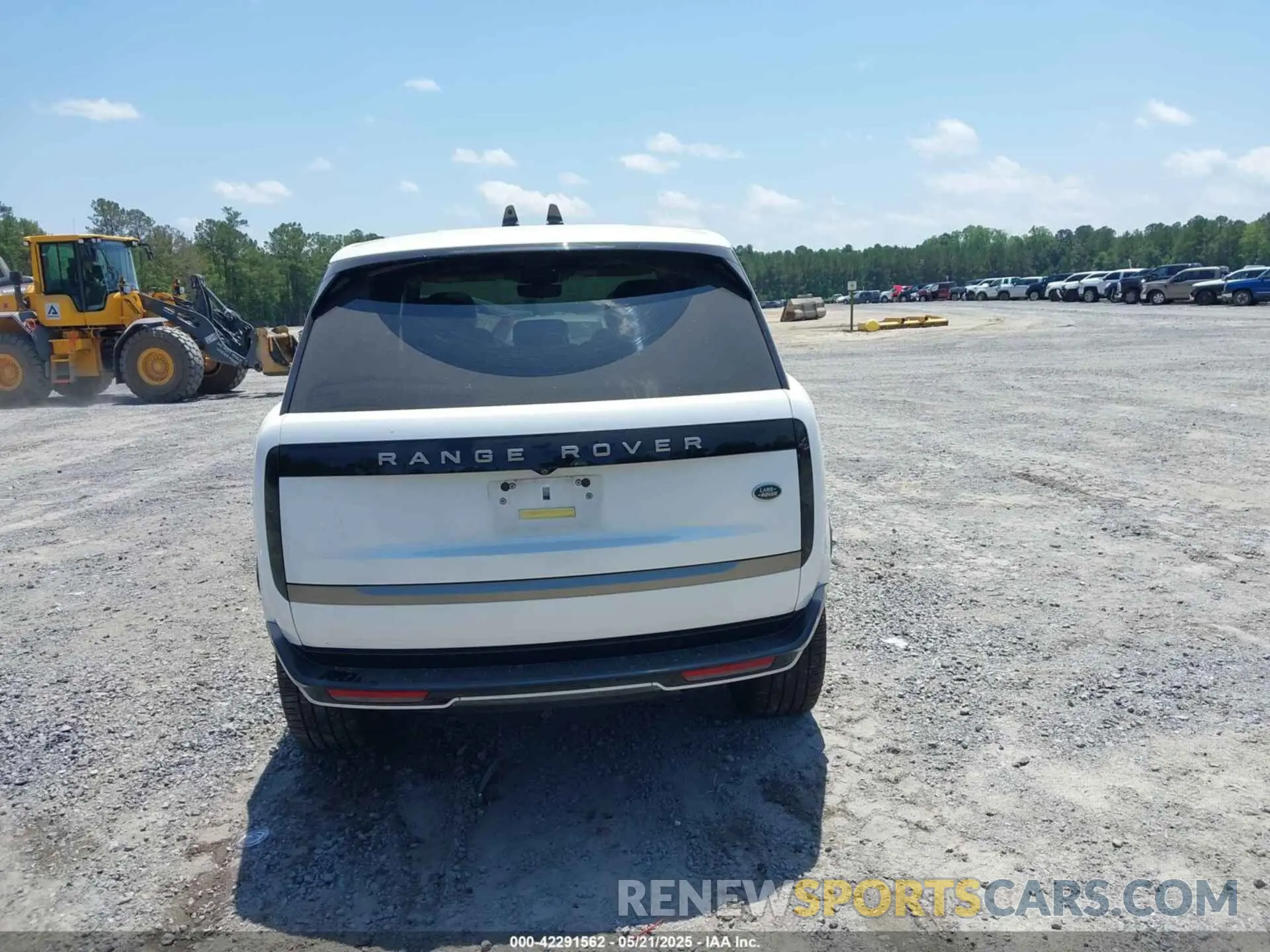 16 Photograph of a damaged car SALKPBE75PA046989 LAND ROVER RANGE ROVER 2023