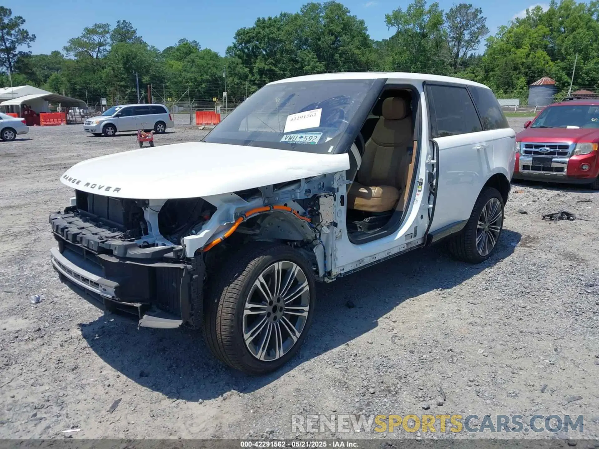 2 Photograph of a damaged car SALKPBE75PA046989 LAND ROVER RANGE ROVER 2023