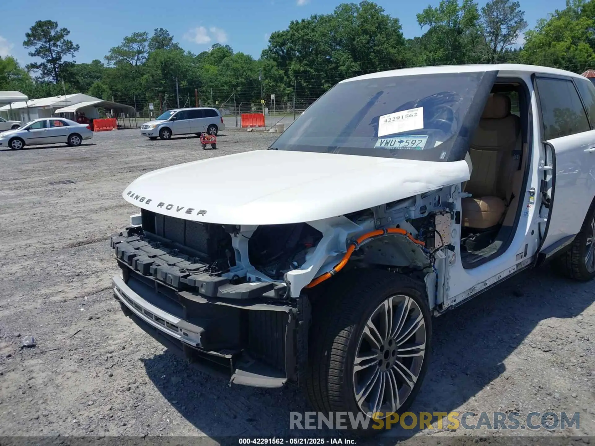 6 Photograph of a damaged car SALKPBE75PA046989 LAND ROVER RANGE ROVER 2023