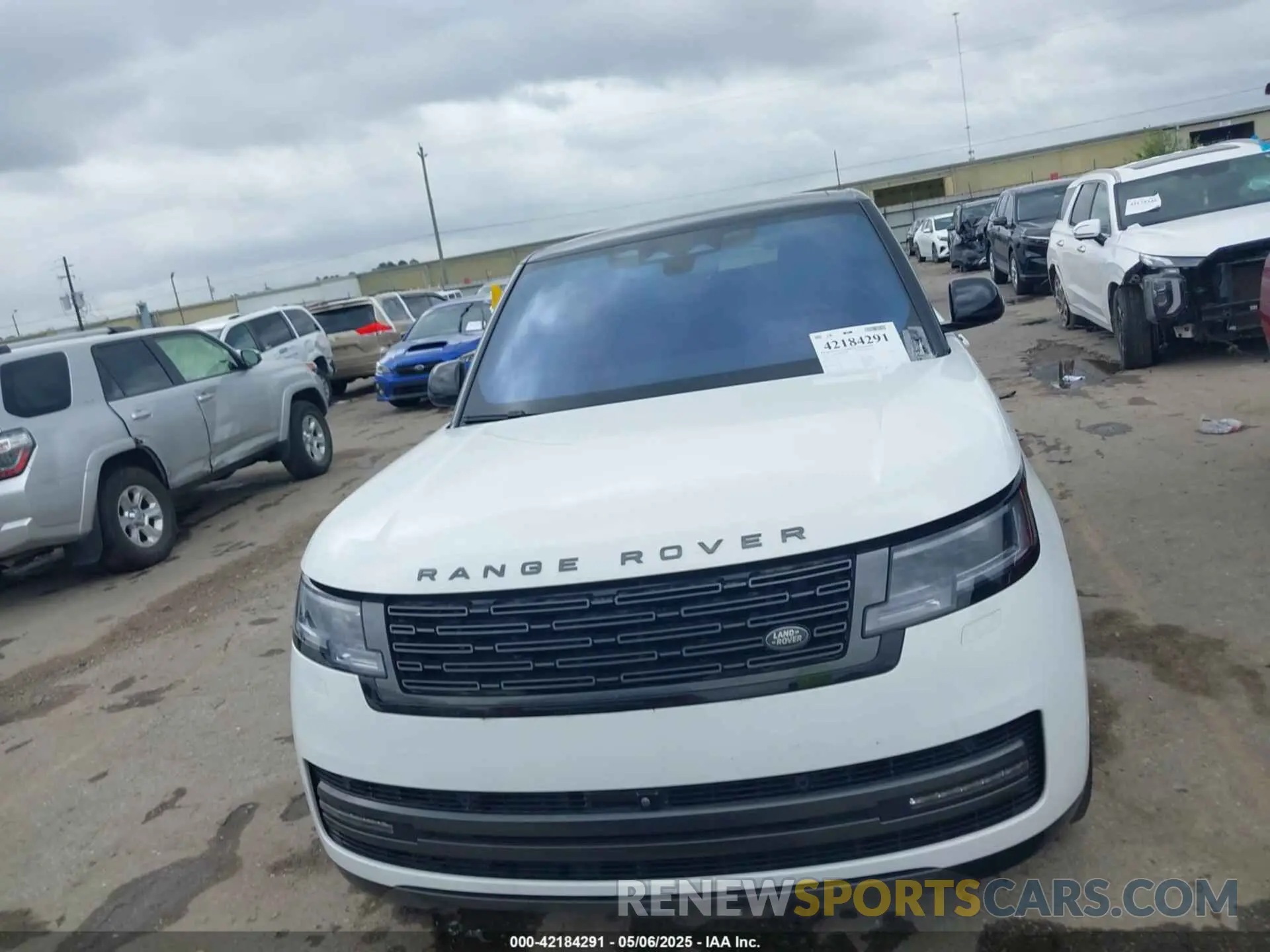 12 Photograph of a damaged car SALKPBE7XPA025006 LAND ROVER RANGE ROVER 2023