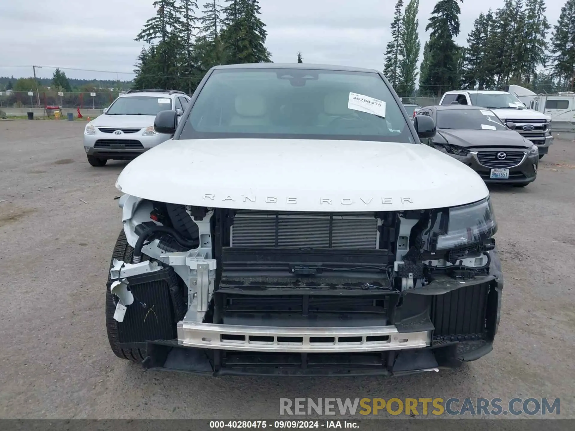 13 Photograph of a damaged car SALK19E96RA231390 LAND ROVER RANGE ROVER 2024