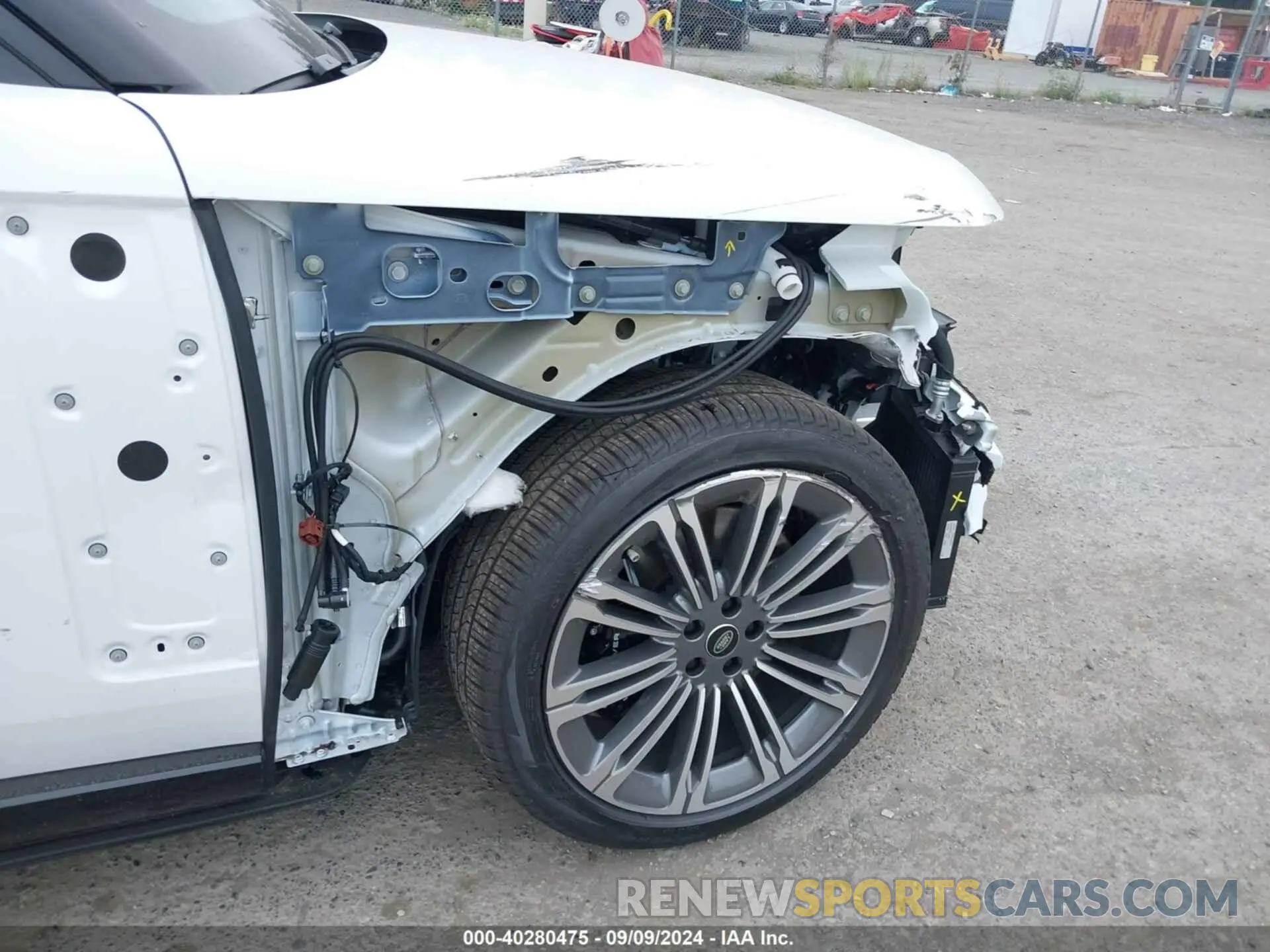 18 Photograph of a damaged car SALK19E96RA231390 LAND ROVER RANGE ROVER 2024