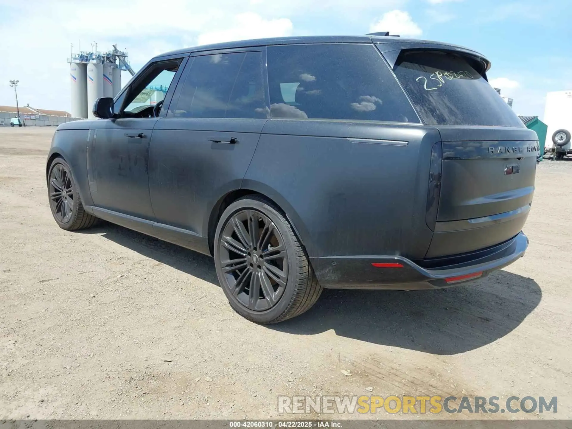 3 Photograph of a damaged car SALKP9E96RA092327 LAND ROVER RANGE ROVER 2024
