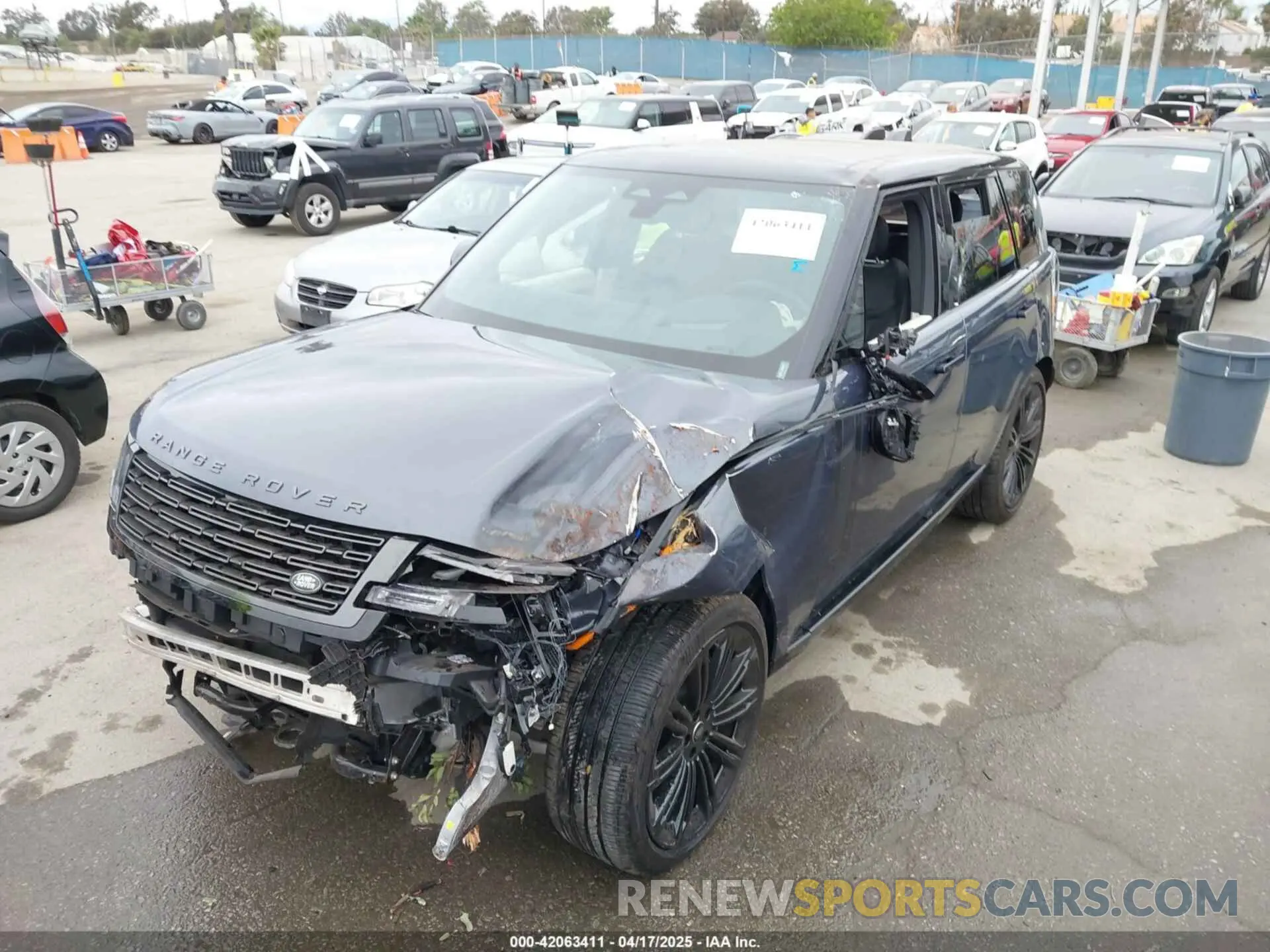6 Photograph of a damaged car SALKP9E96RA240556 LAND ROVER RANGE ROVER 2024
